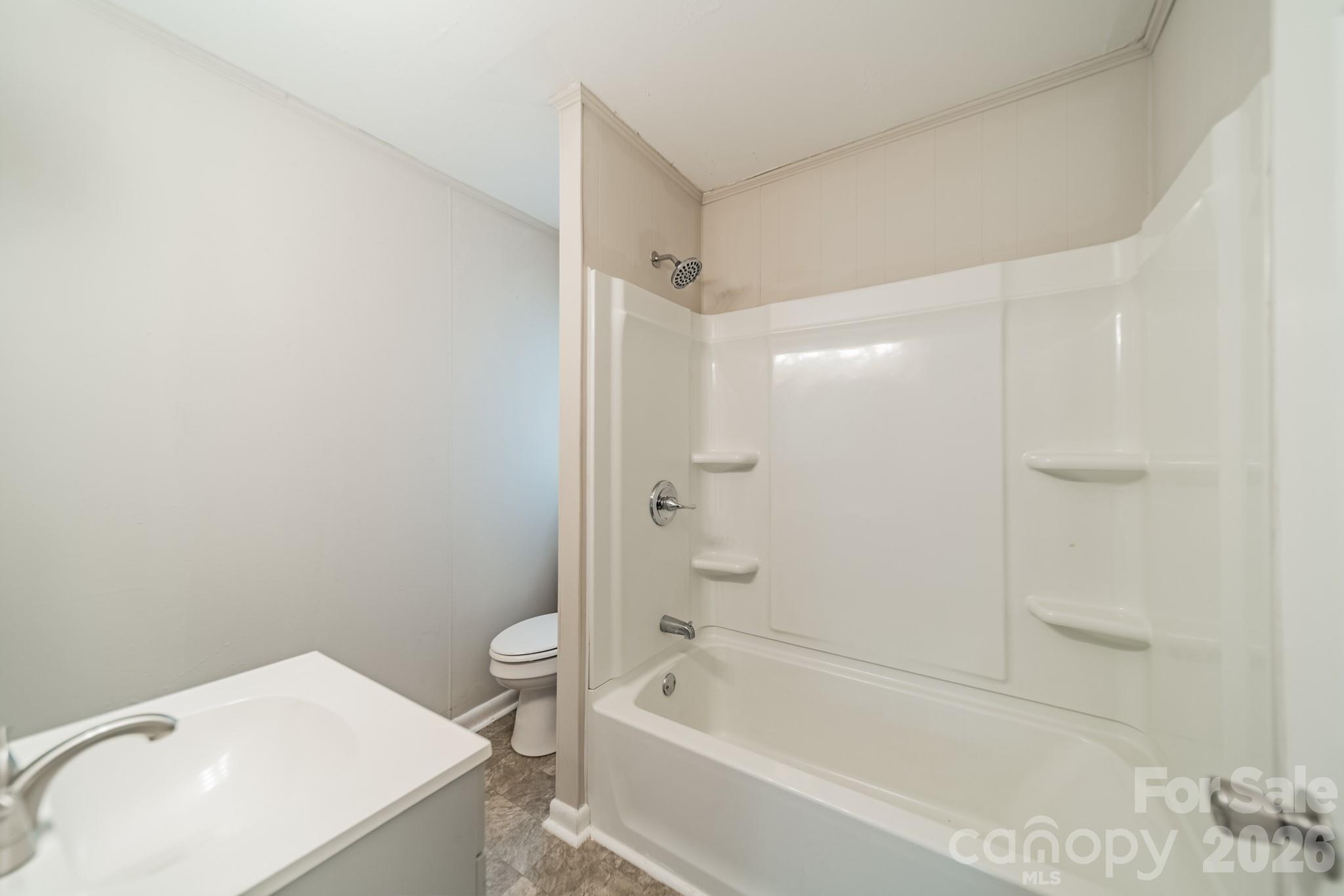 402 E Webb Street Property Photo 18