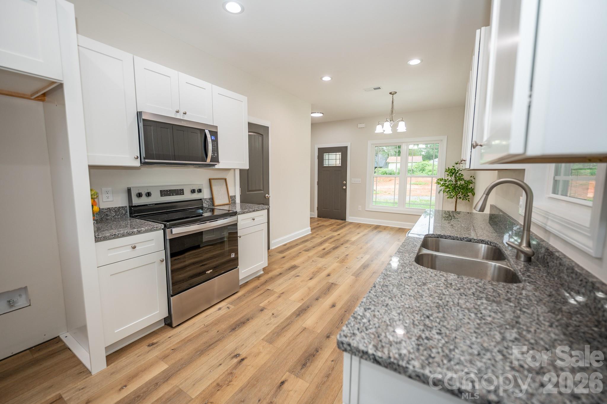 262 Florida Avenue Property Photo 6