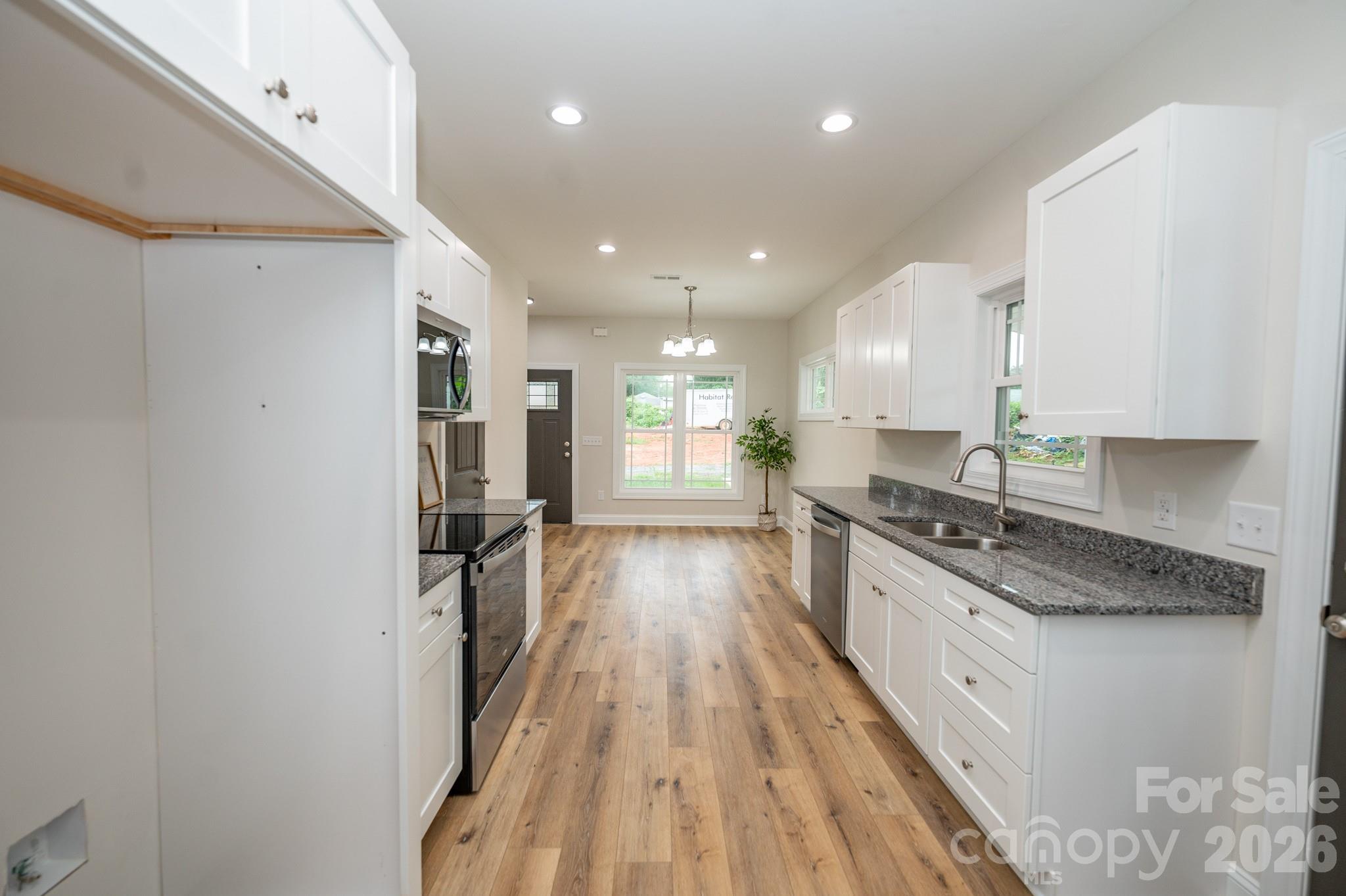262 Florida Avenue Property Photo 7