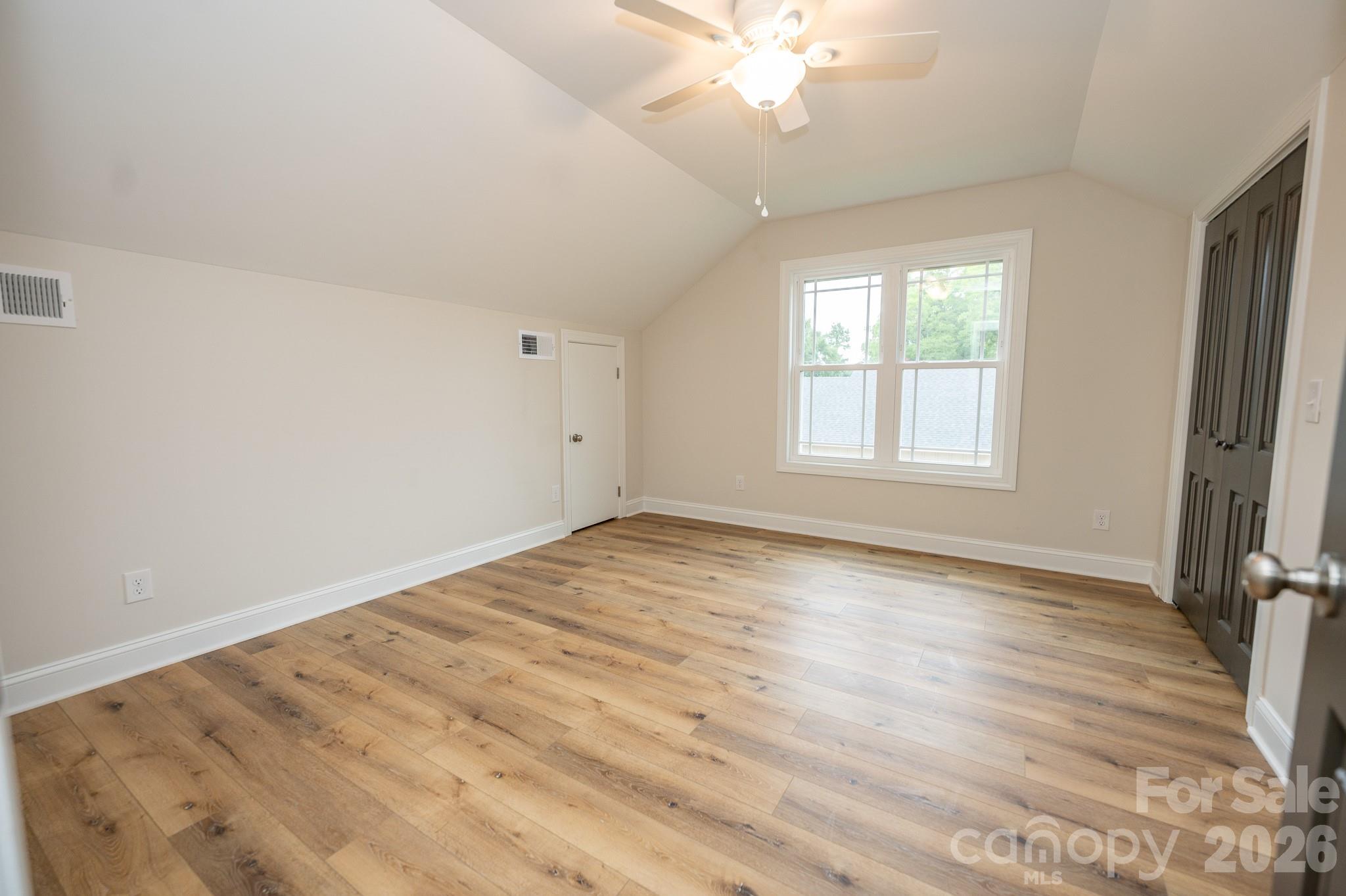 262 Florida Avenue Property Photo 15