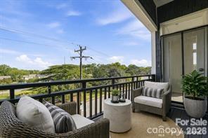 935 Mcalway Road 306 Property Photo 28
