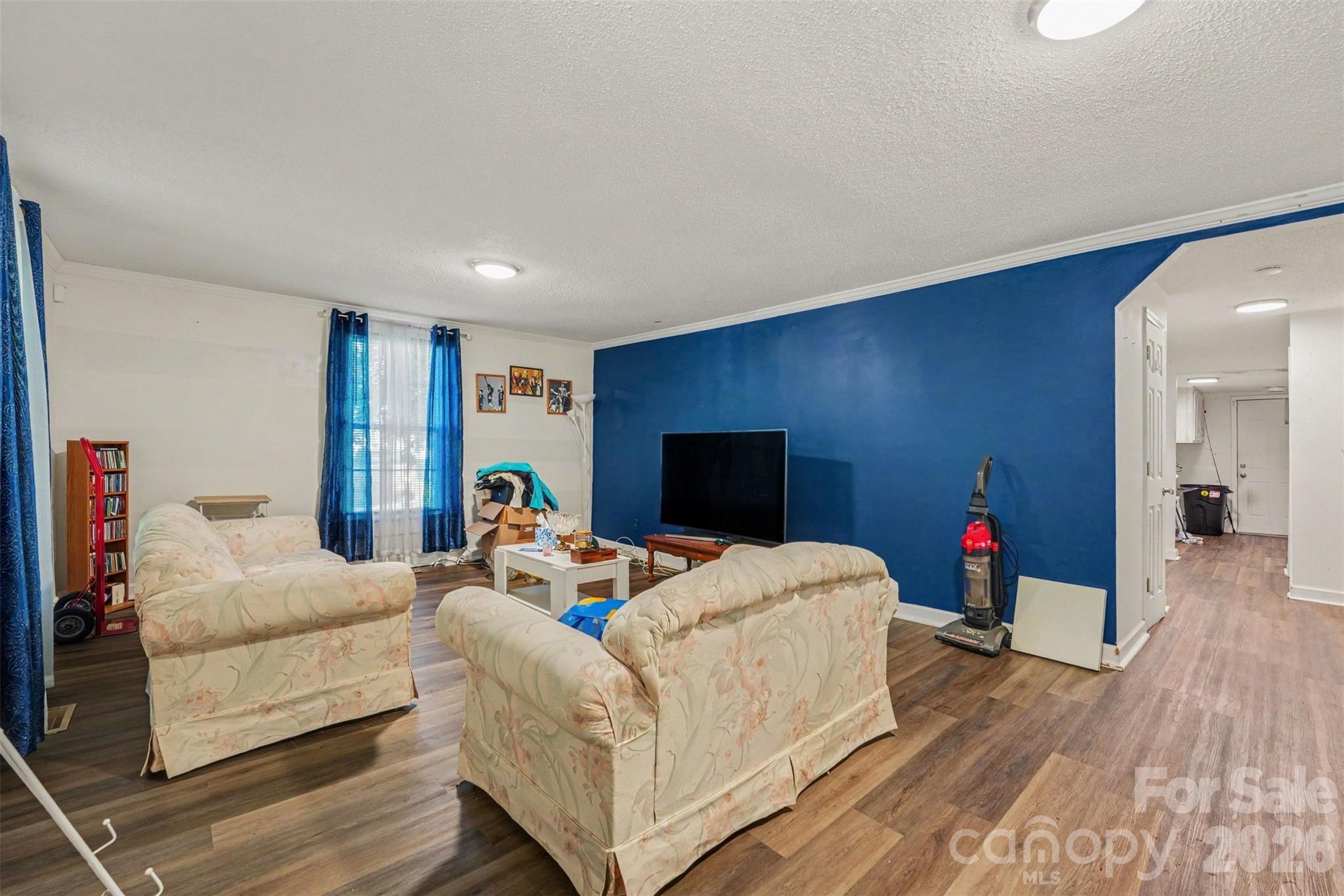 312 Vance Avenue Property Photo 3