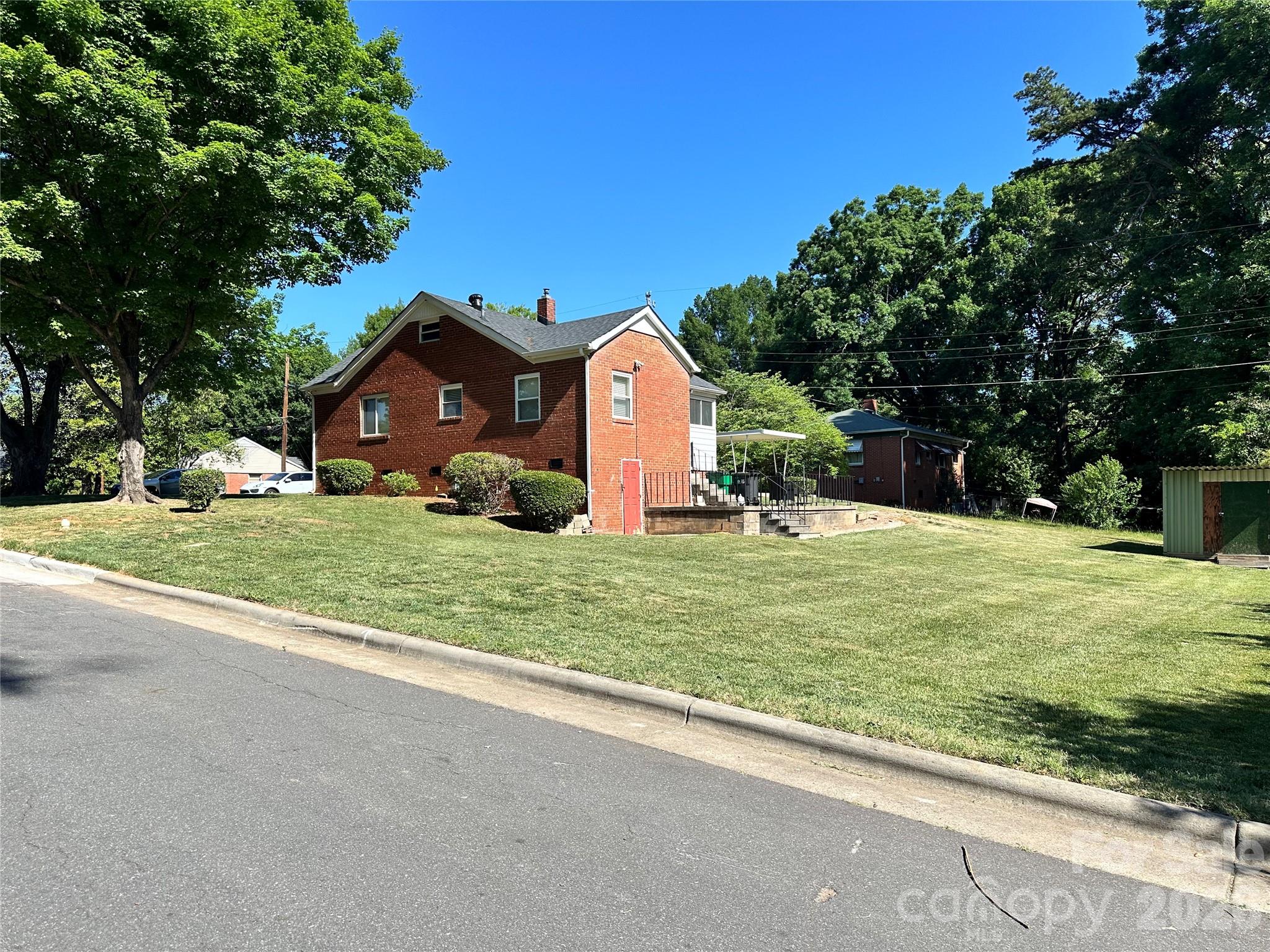 600 W Cama Street 8 Property Photo 4