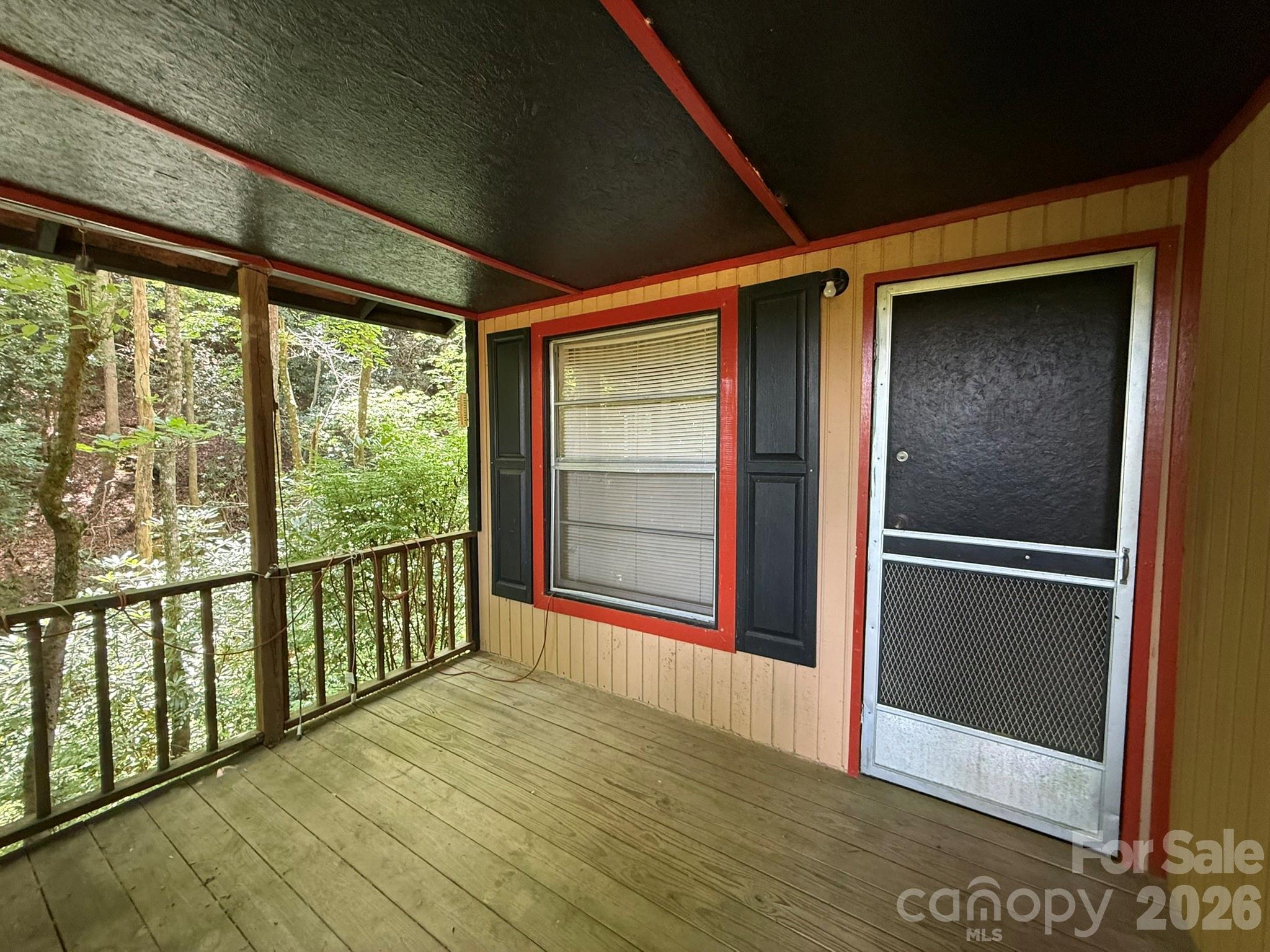 181 Lyman Lane Property Photo 2