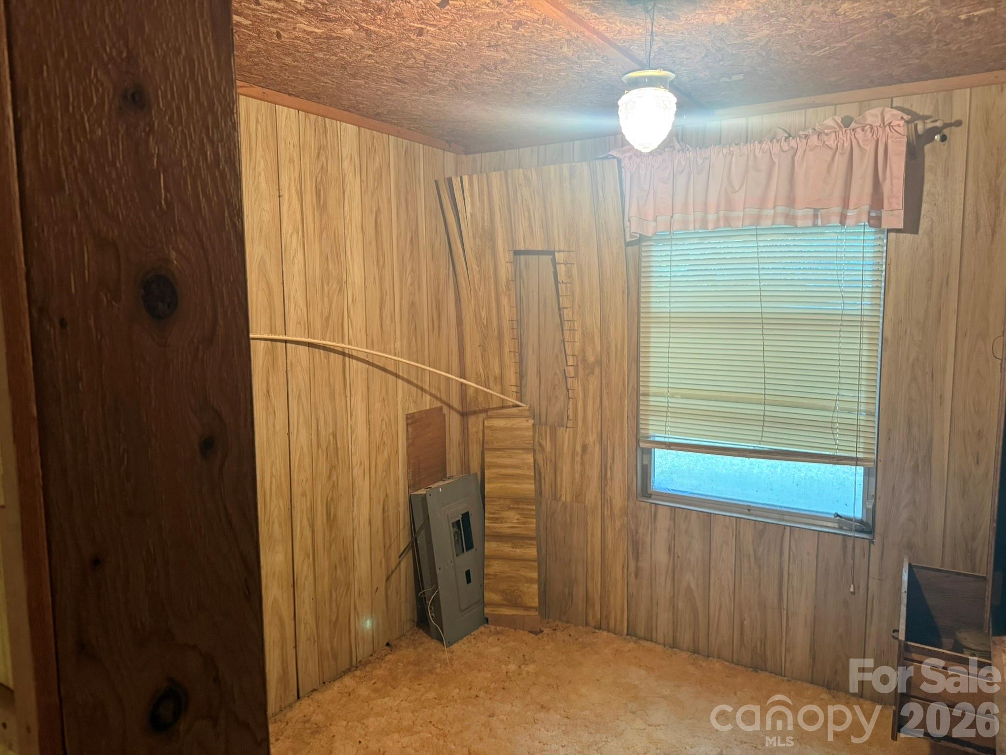 181 Lyman Lane Property Photo 9