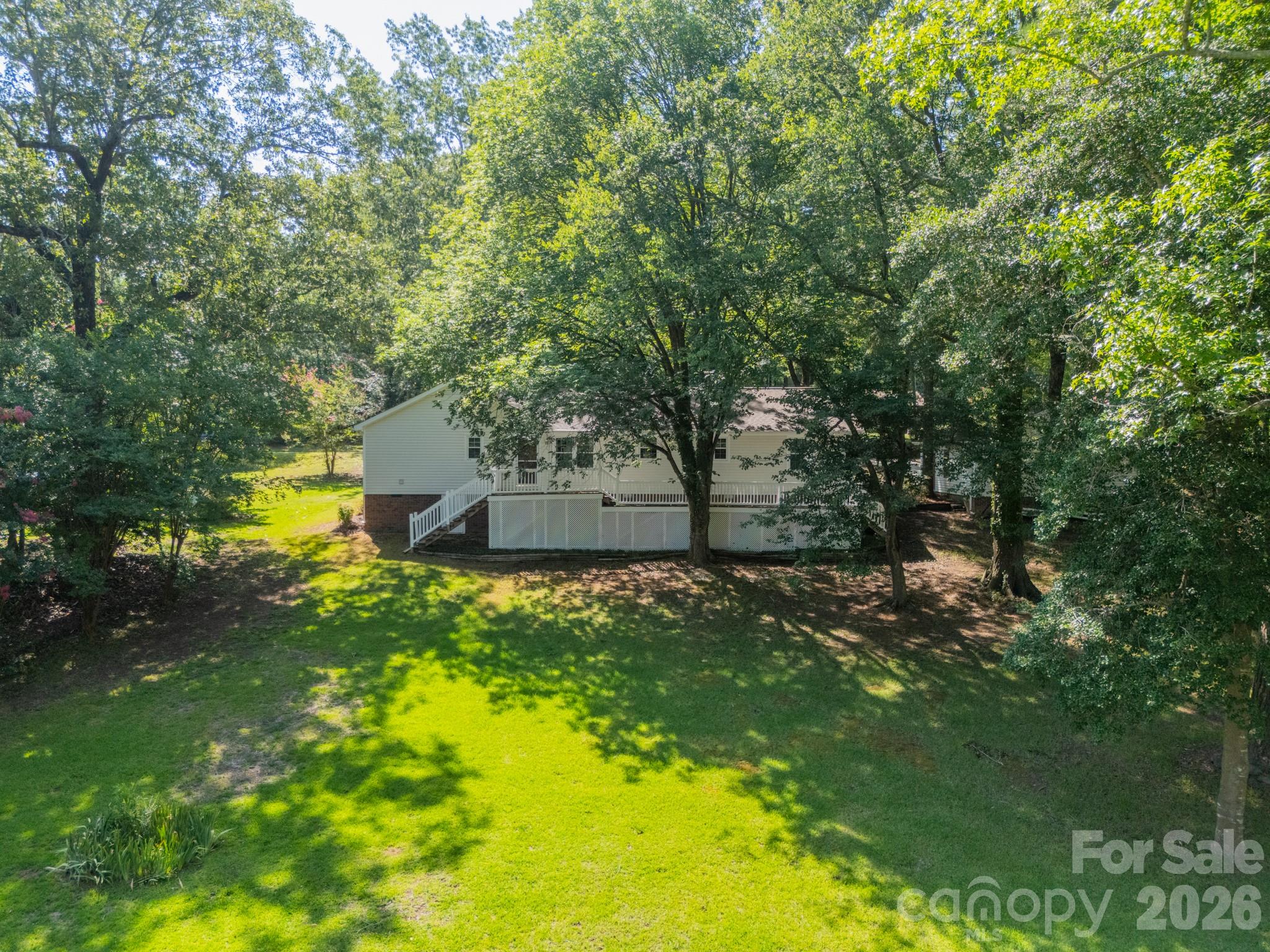 1077 E Shore Drive Property Photo 13