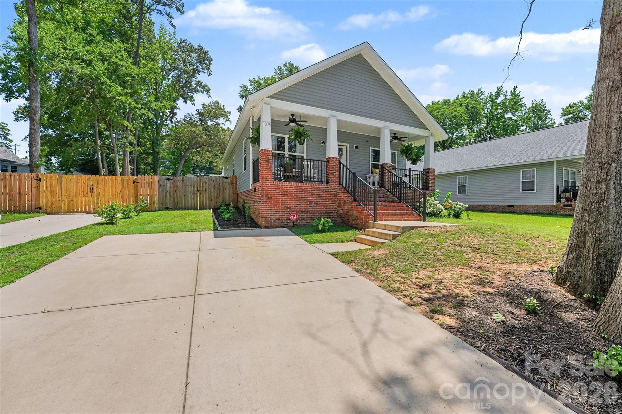 107b Wayne Avenue Property Photo 2