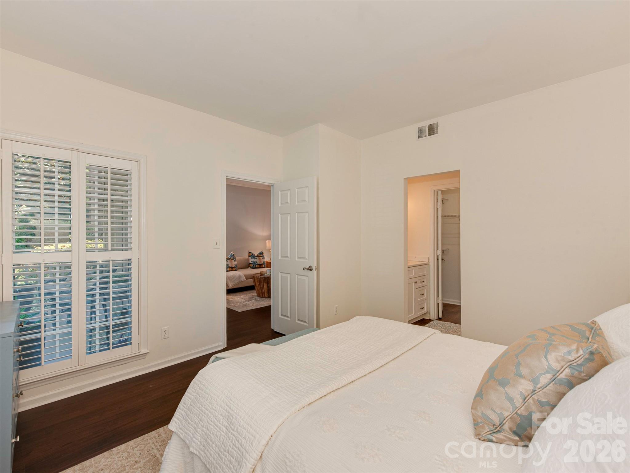 301 Queens Road 105 Property Photo 14