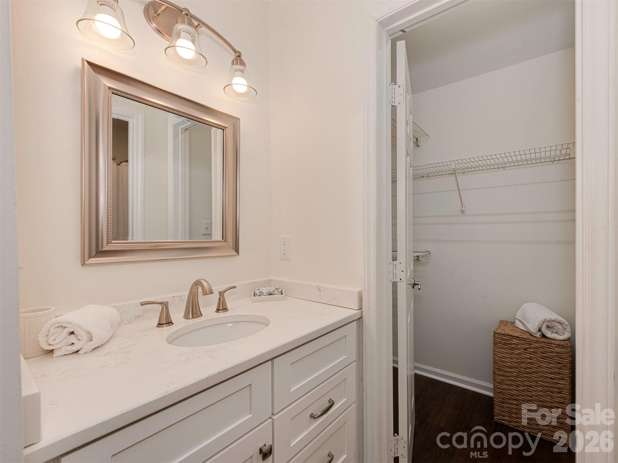 301 Queens Road 105 Property Photo 16