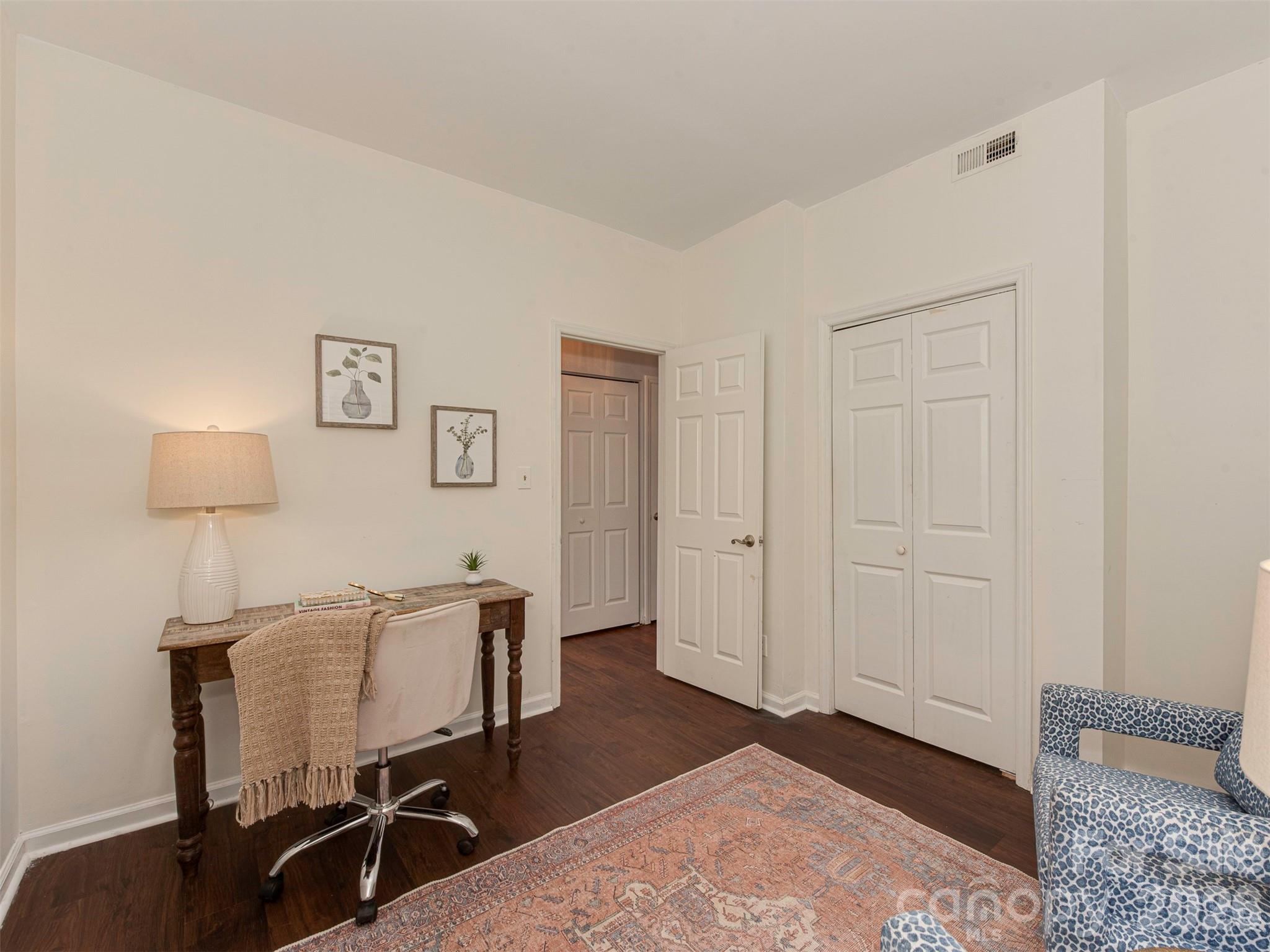 301 Queens Road 105 Property Photo 28