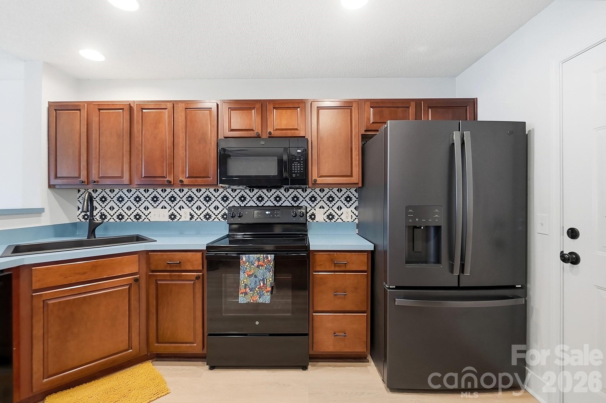 1730 Eagle Ridge Drive Property Photo 11