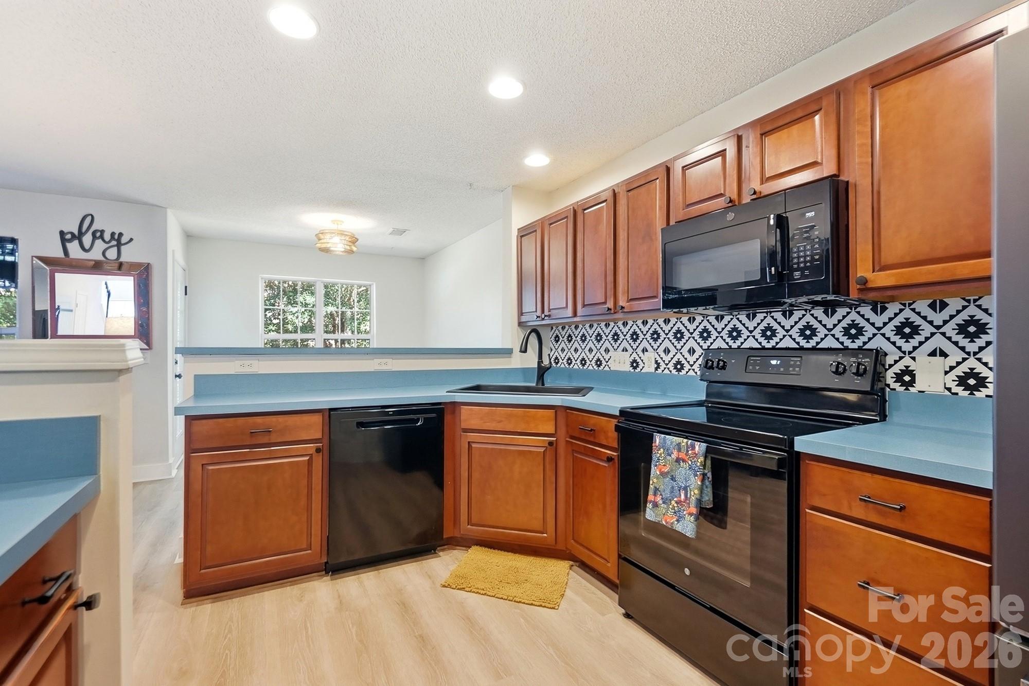 1730 Eagle Ridge Drive Property Photo 12