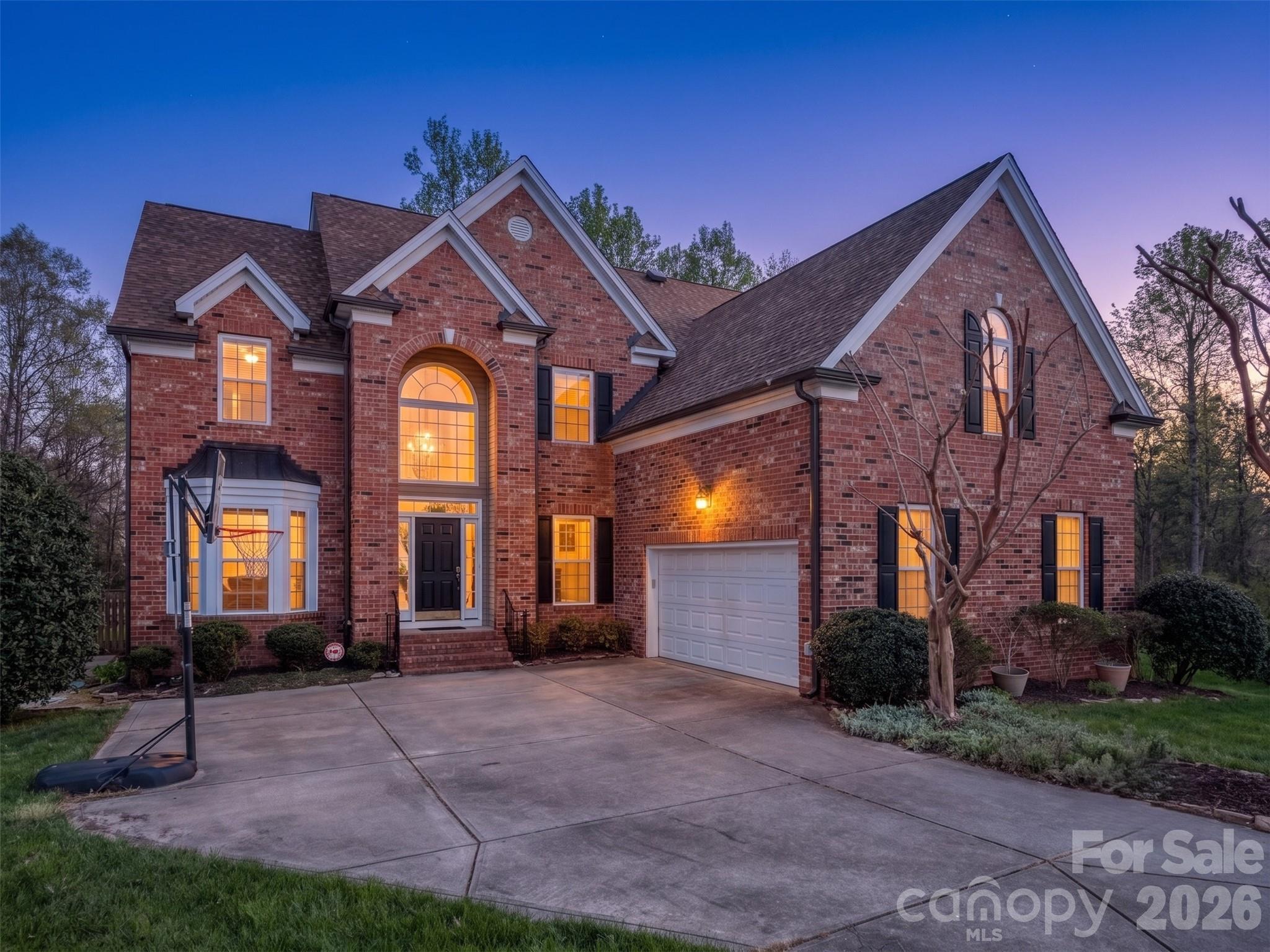 12103 Crescent Run Court Property Photo 1