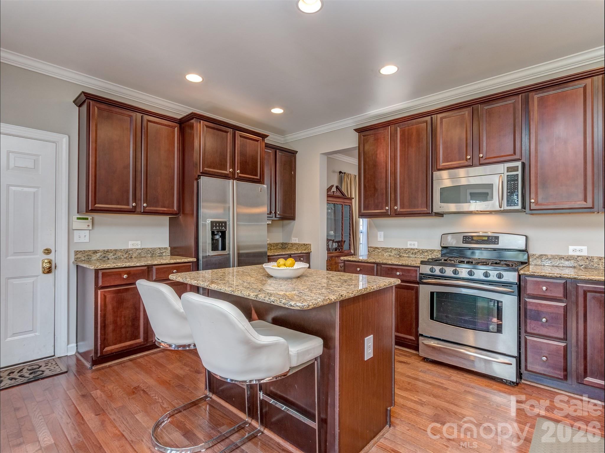 12103 Crescent Run Court Property Photo 10