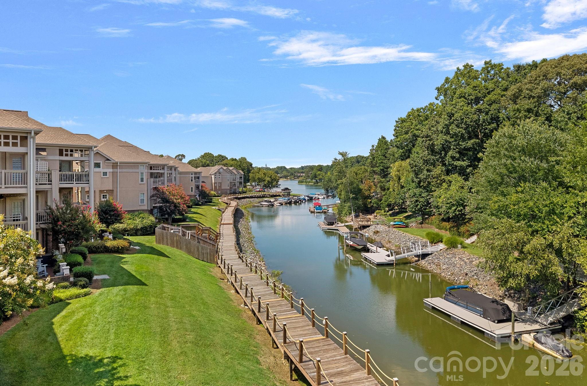 103 Pier 33 Drive 218 Property Photo 23