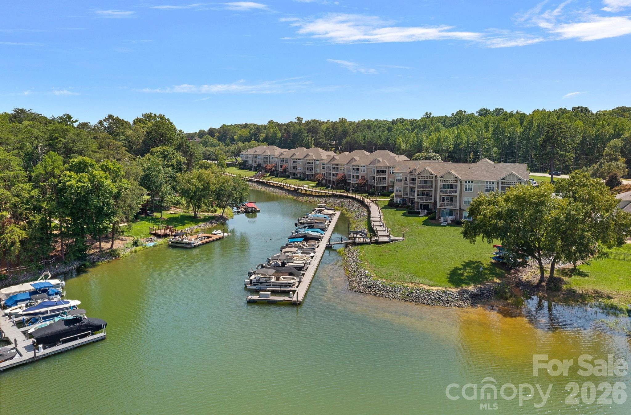 103 Pier 33 Drive 218 Property Photo 32