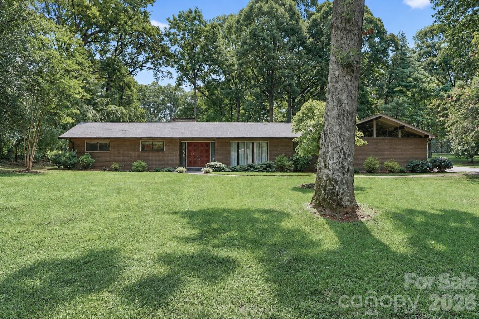 107 Augusta Drive Property Photo 1
