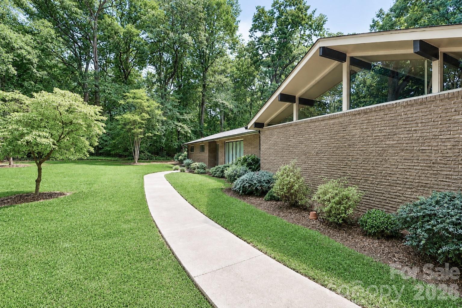 107 Augusta Drive Property Photo 3