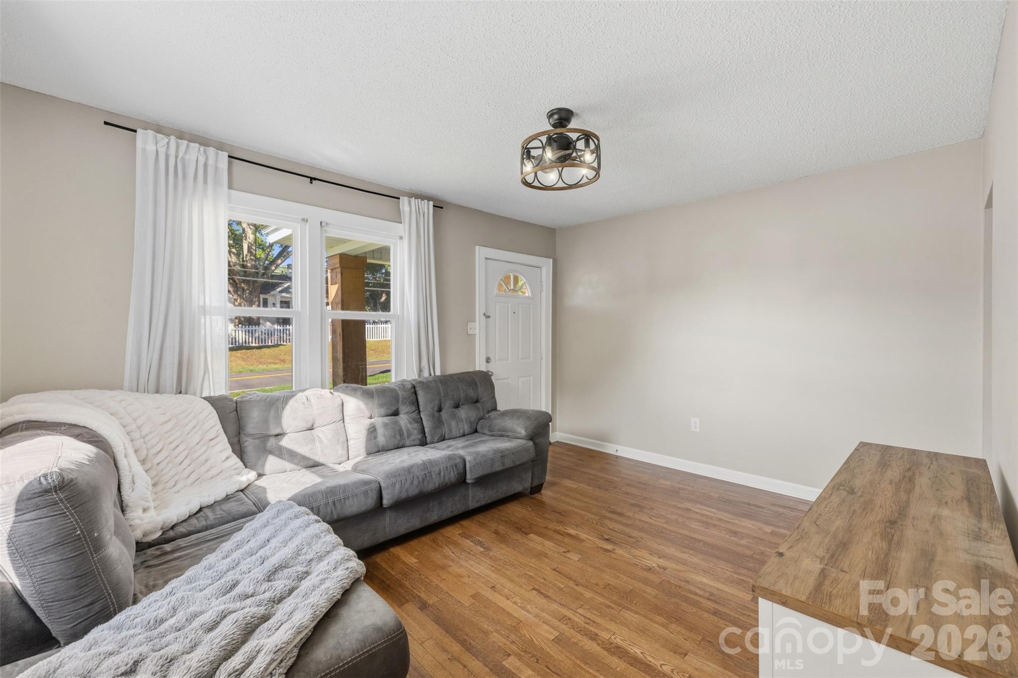 300 Harris Street Property Photo 11