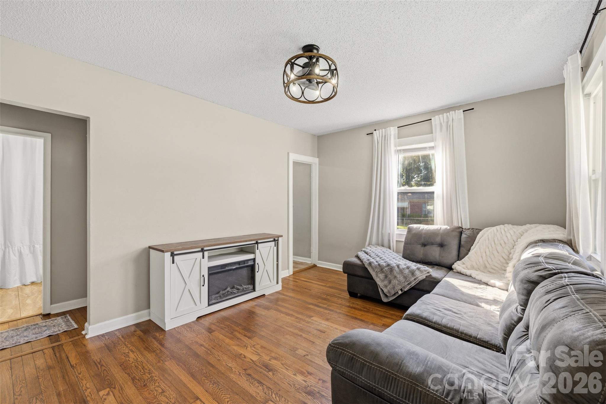 300 Harris Street Property Photo 13