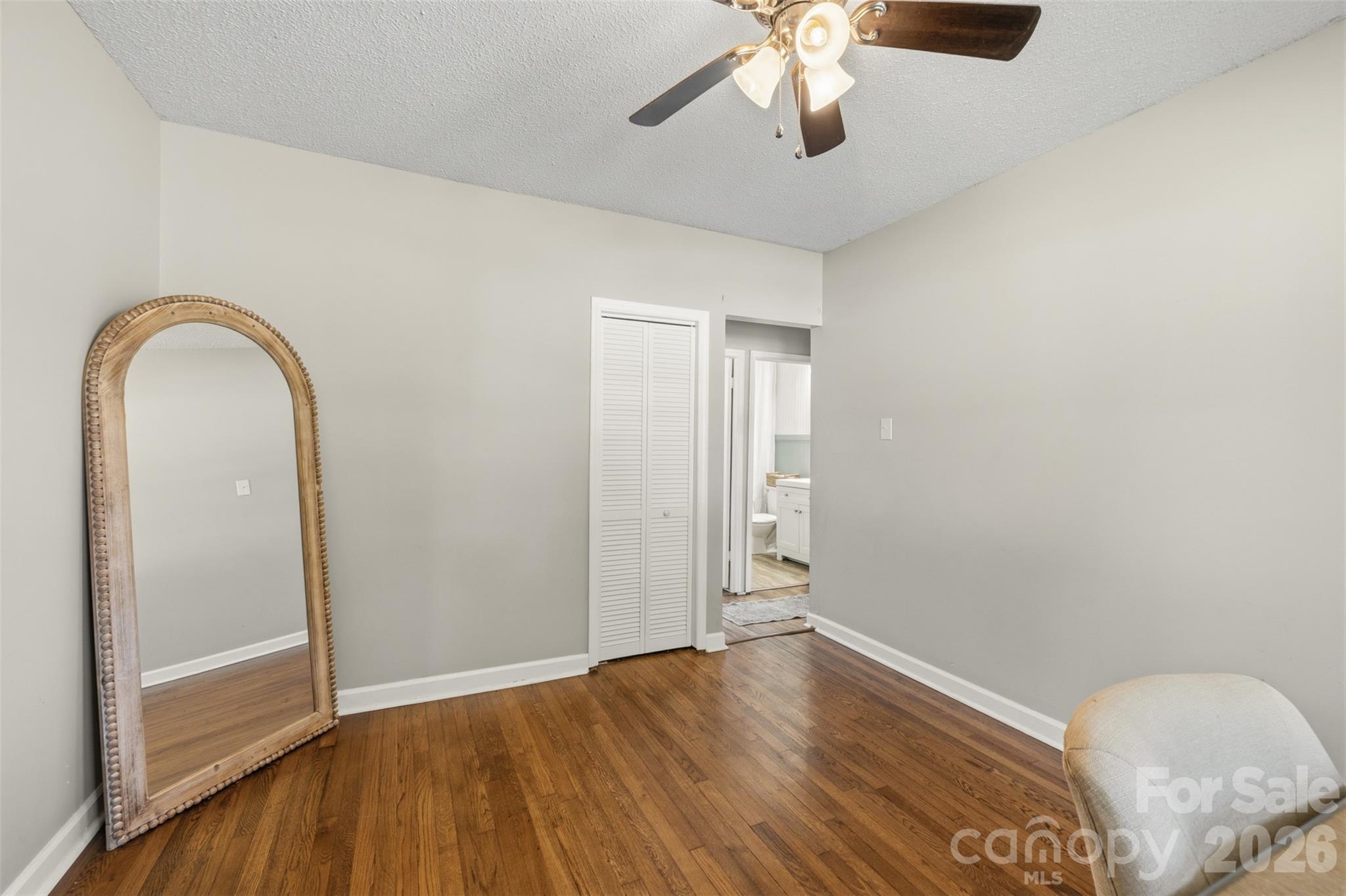 300 Harris Street Property Photo 18