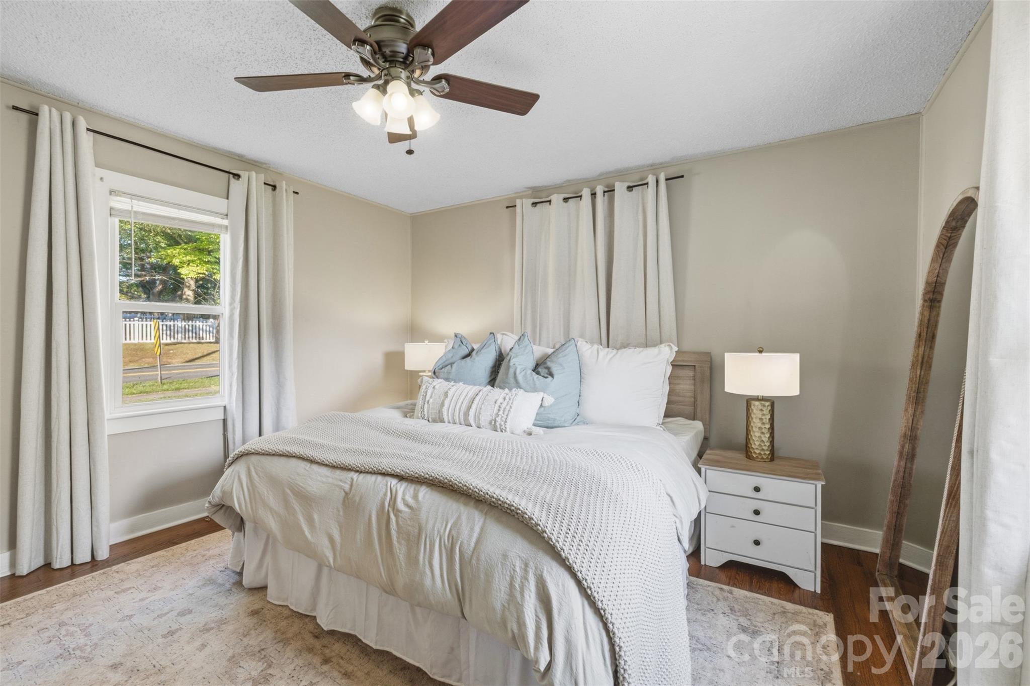 300 Harris Street Property Photo 21