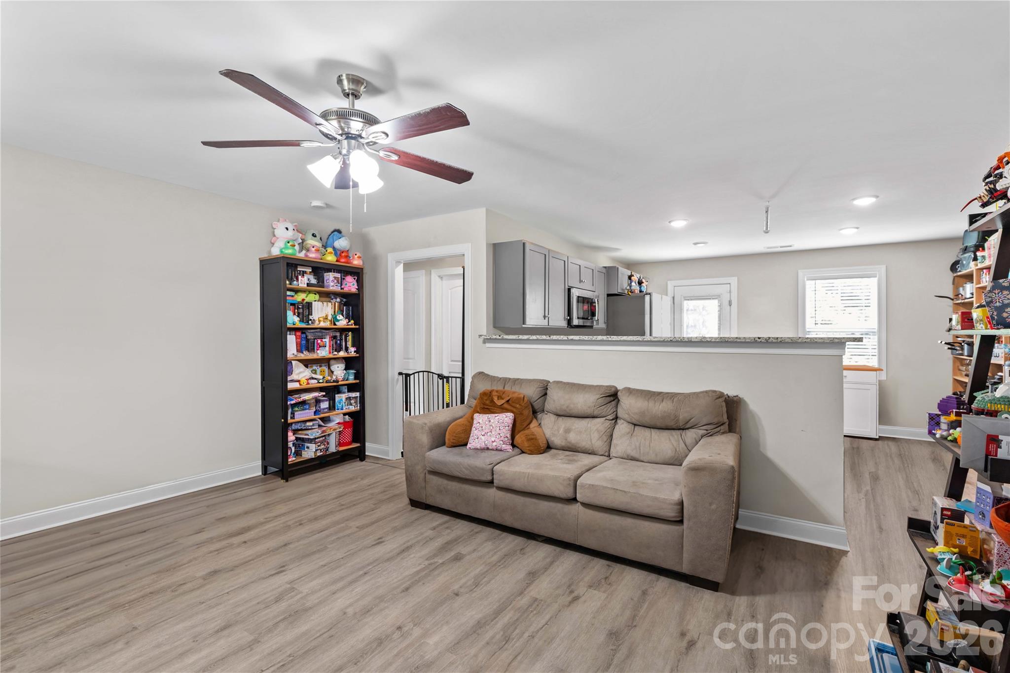 645 Harry Street Property Photo 10