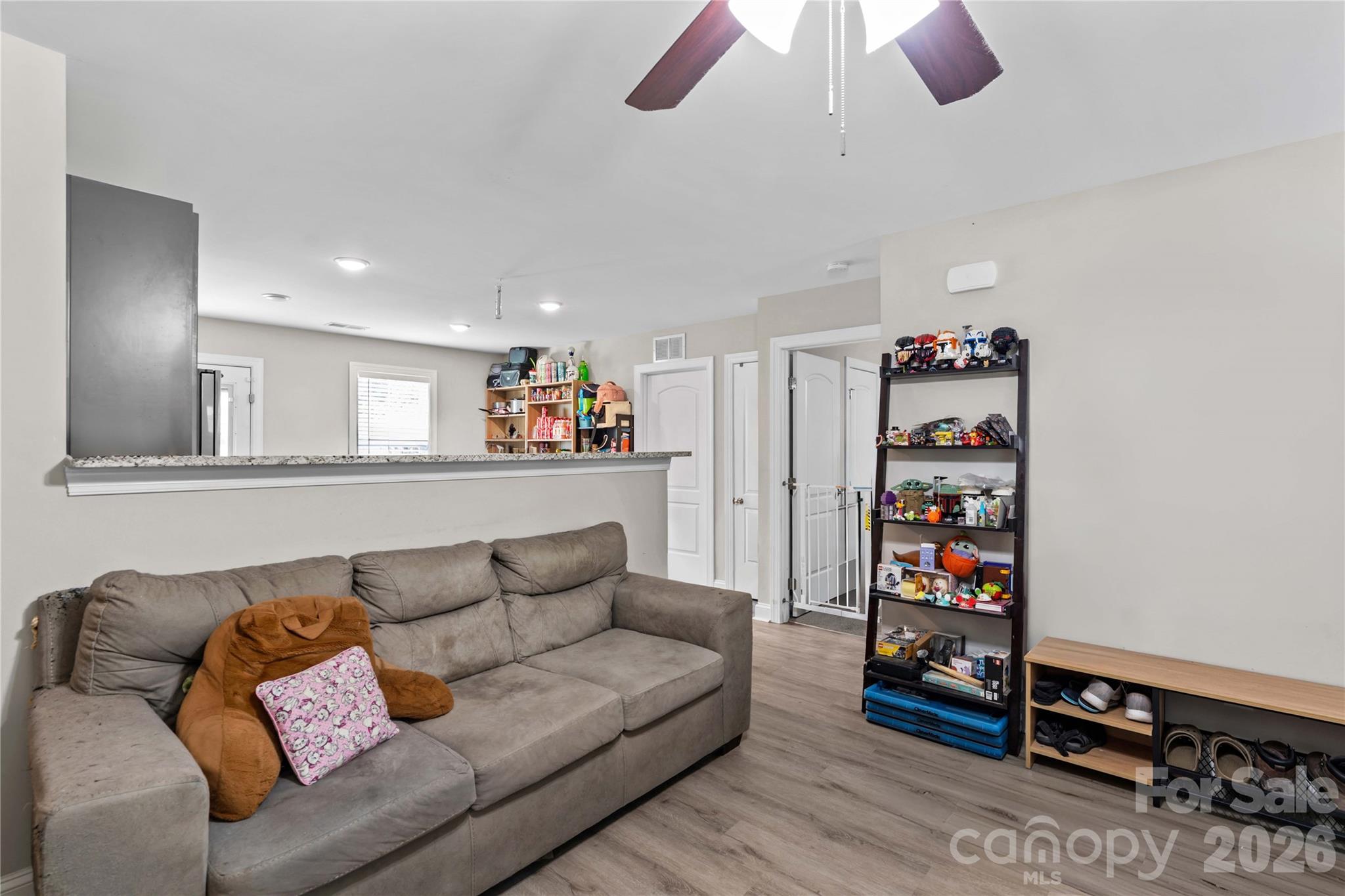 645 Harry Street Property Photo 11