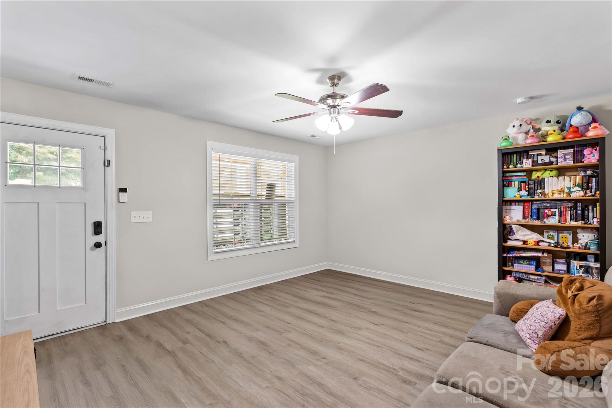 645 Harry Street Property Photo 13