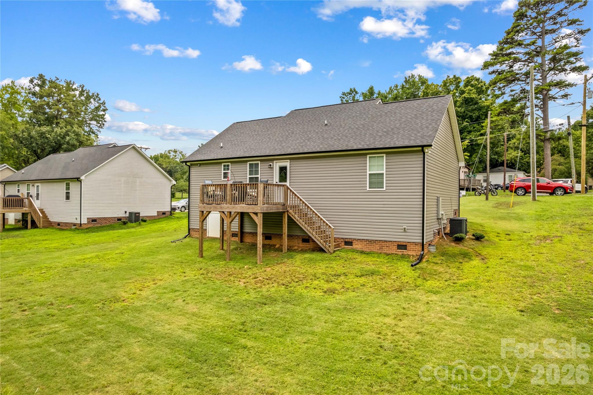 645 Harry Street Property Photo 24