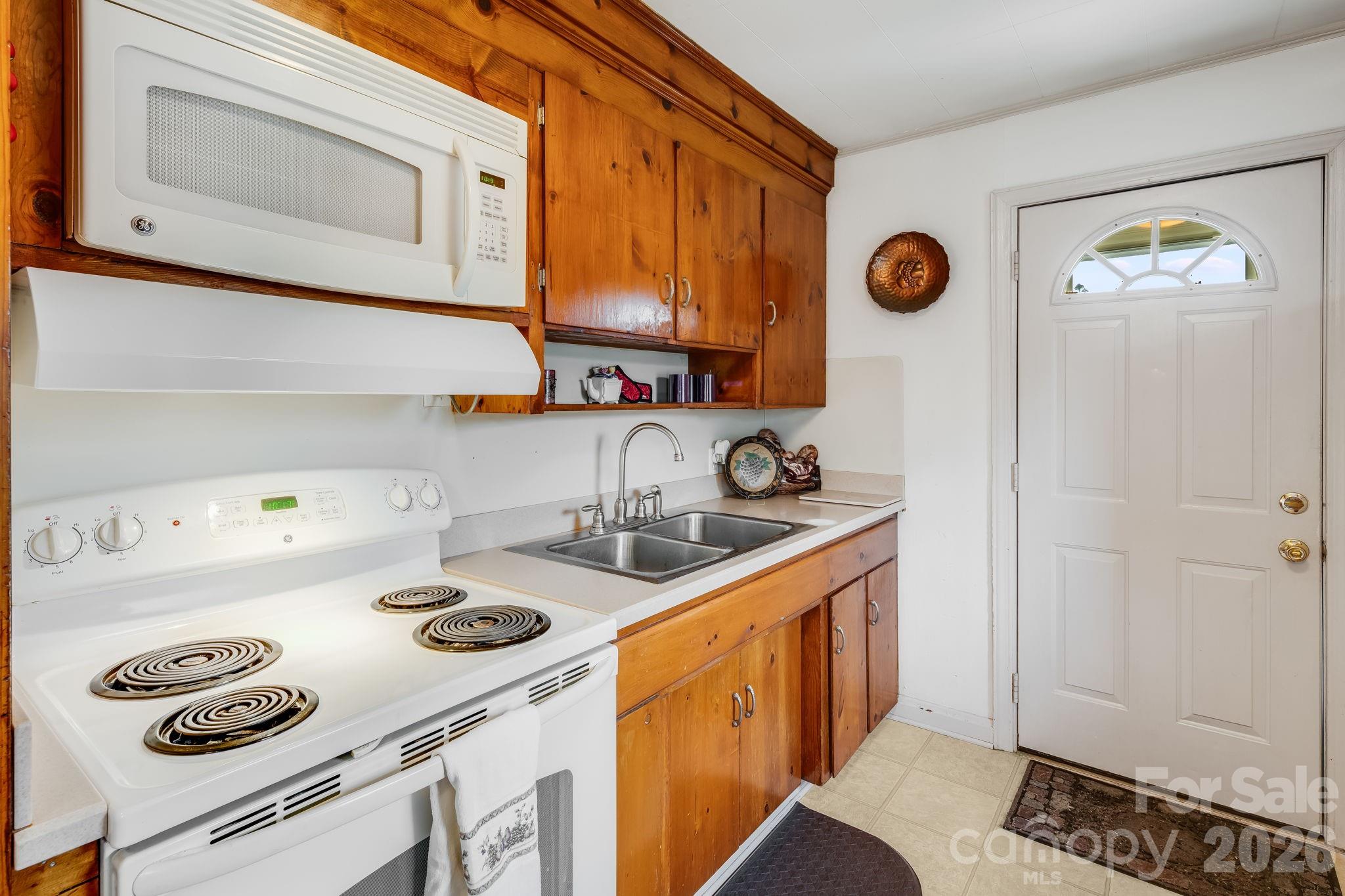 4 Brad Street Property Photo 10