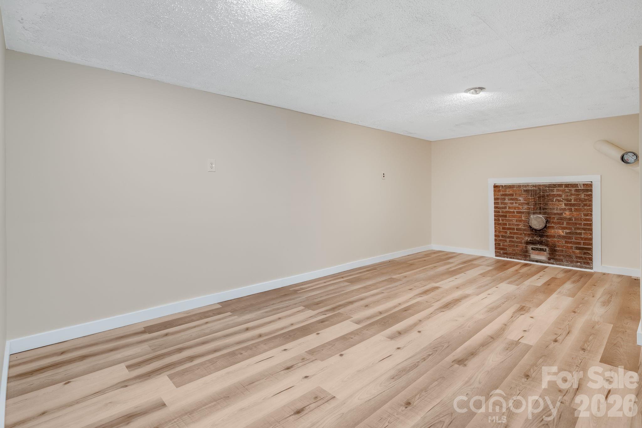 4 Brad Street Property Photo 23