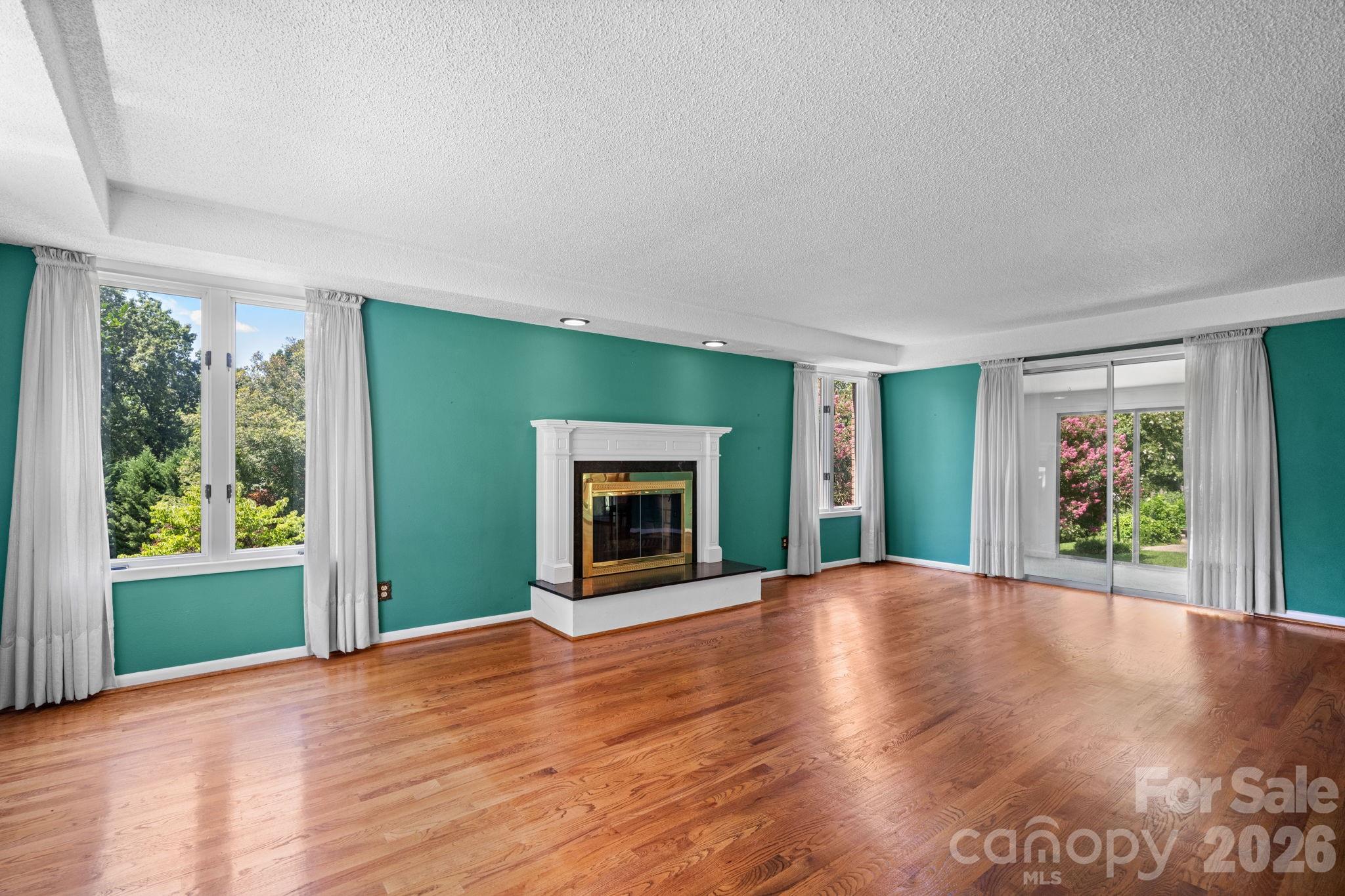 1335 36th Avenue Drive 20-27/d Property Photo 12