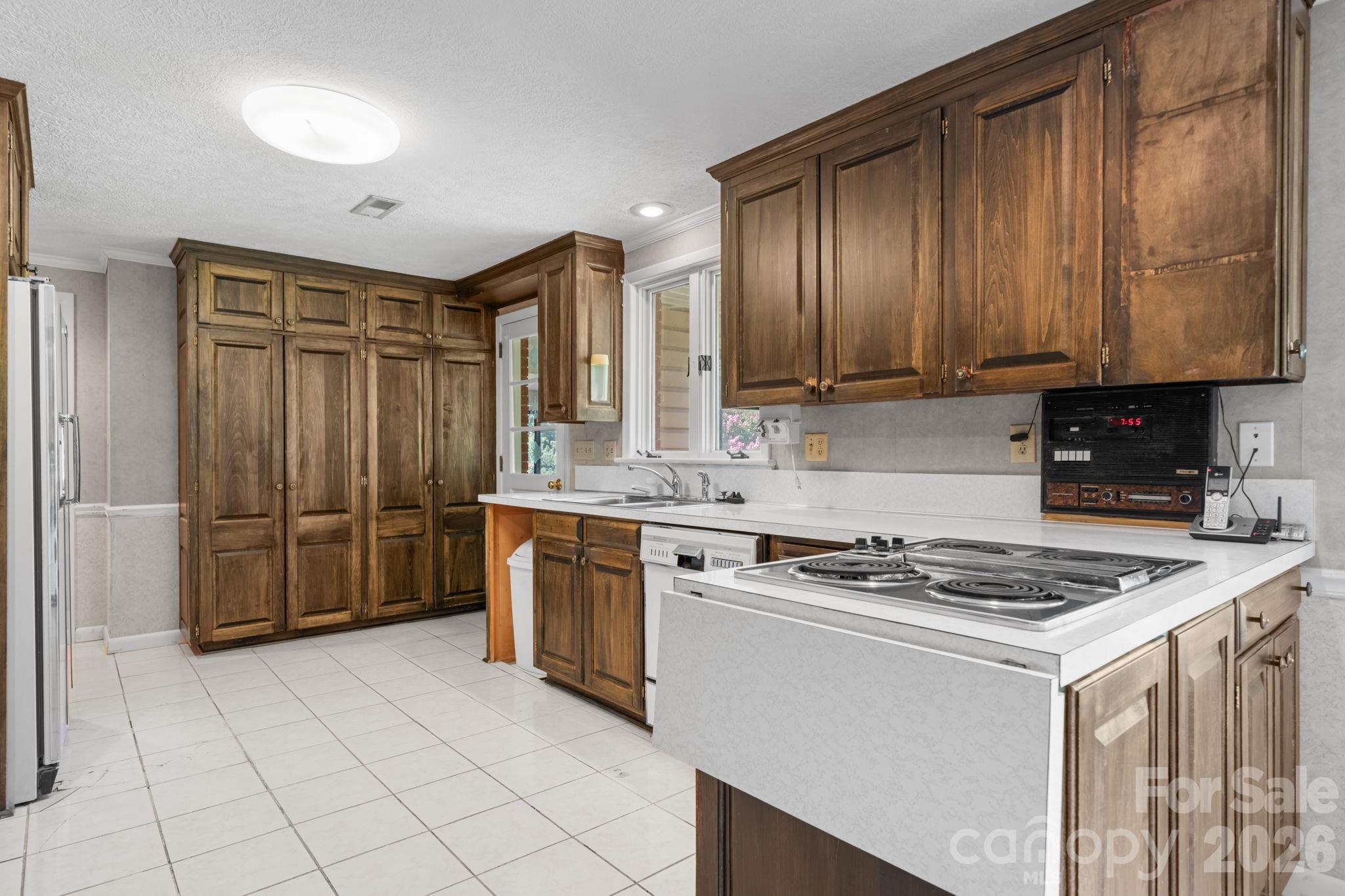 1335 36th Avenue Drive 20-27/d Property Photo 17