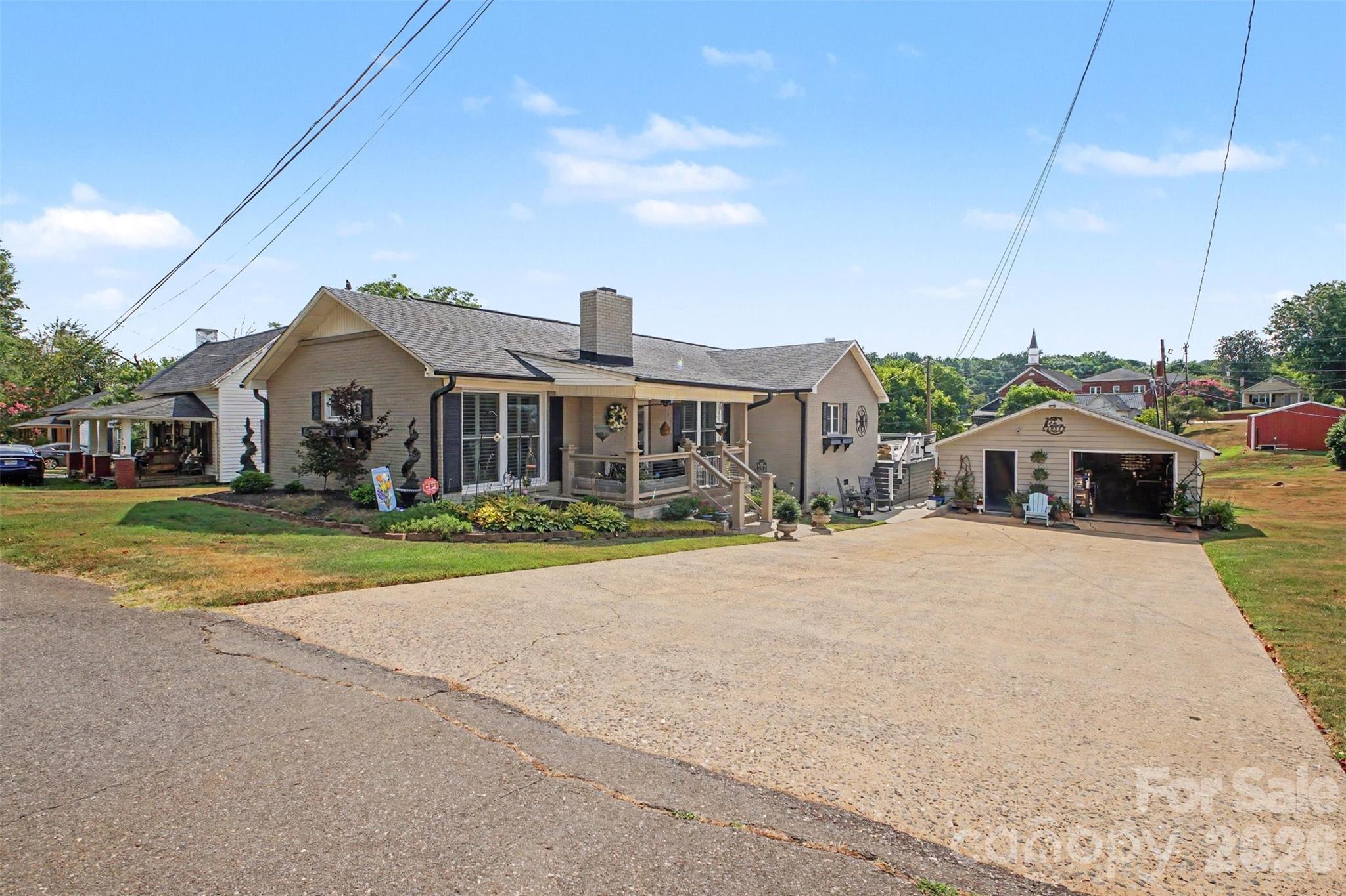 217 Cline Street Property Photo