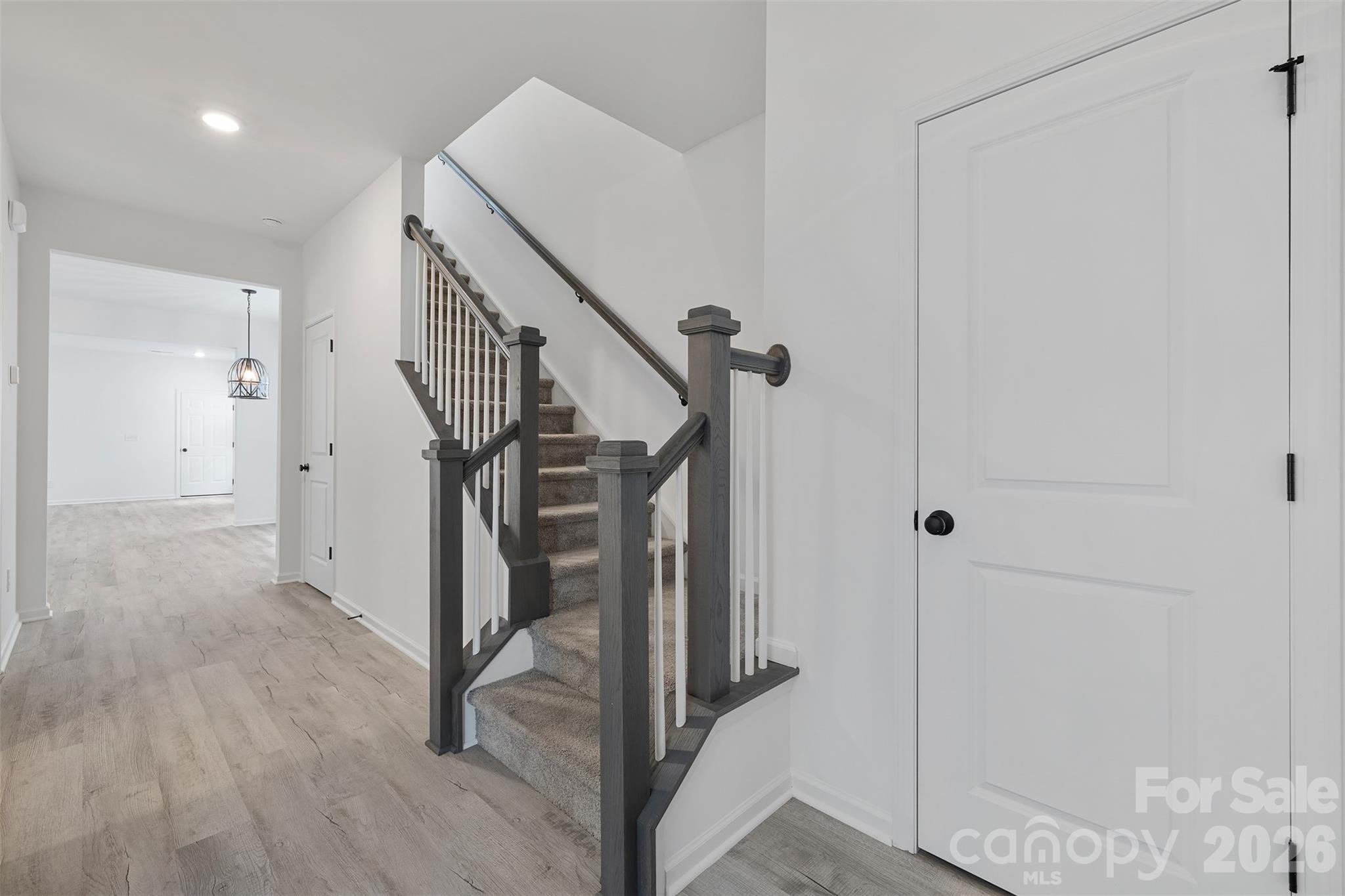 483 Switch Street Property Photo 8