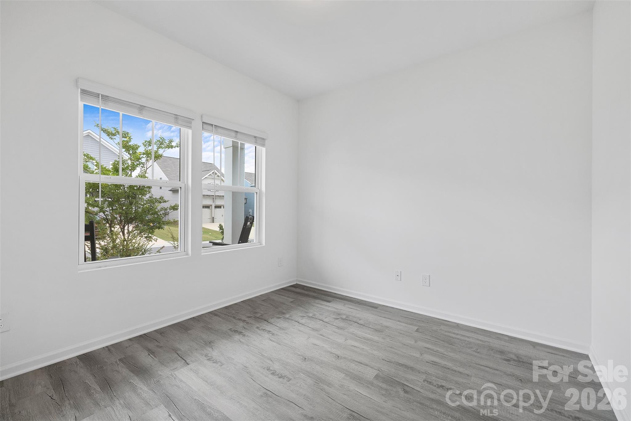 483 Switch Street Property Photo 9