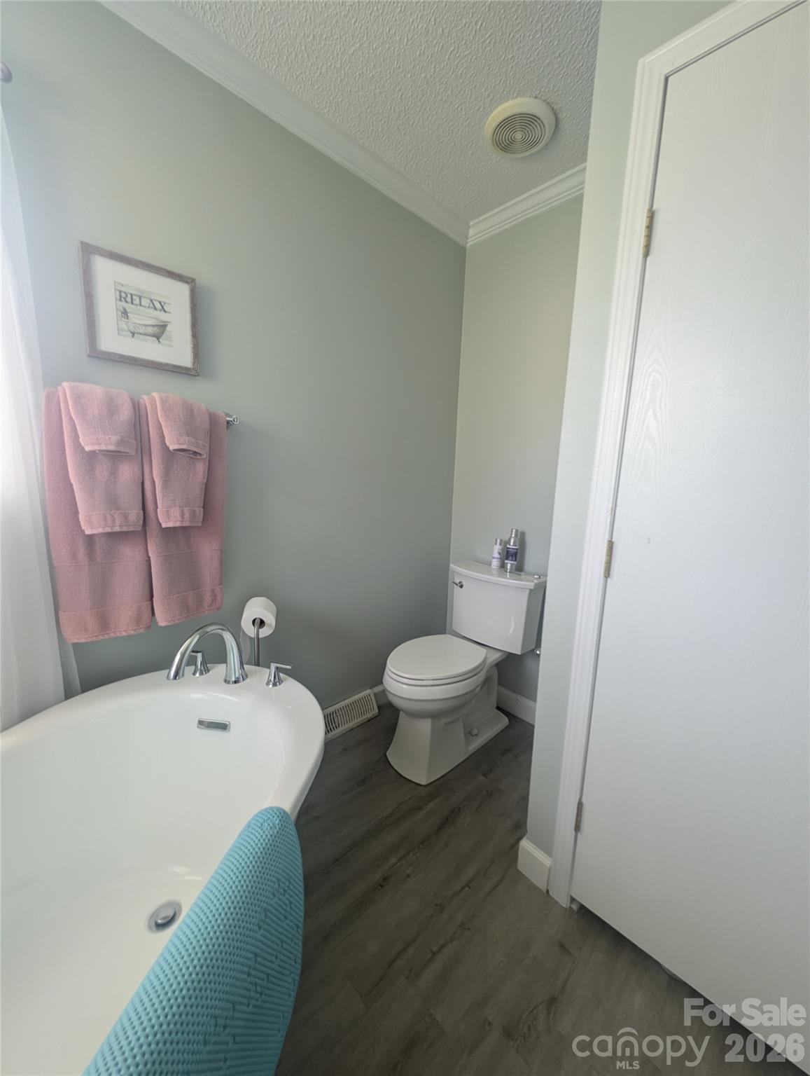 5728 Walker Way 28 Property Photo 23