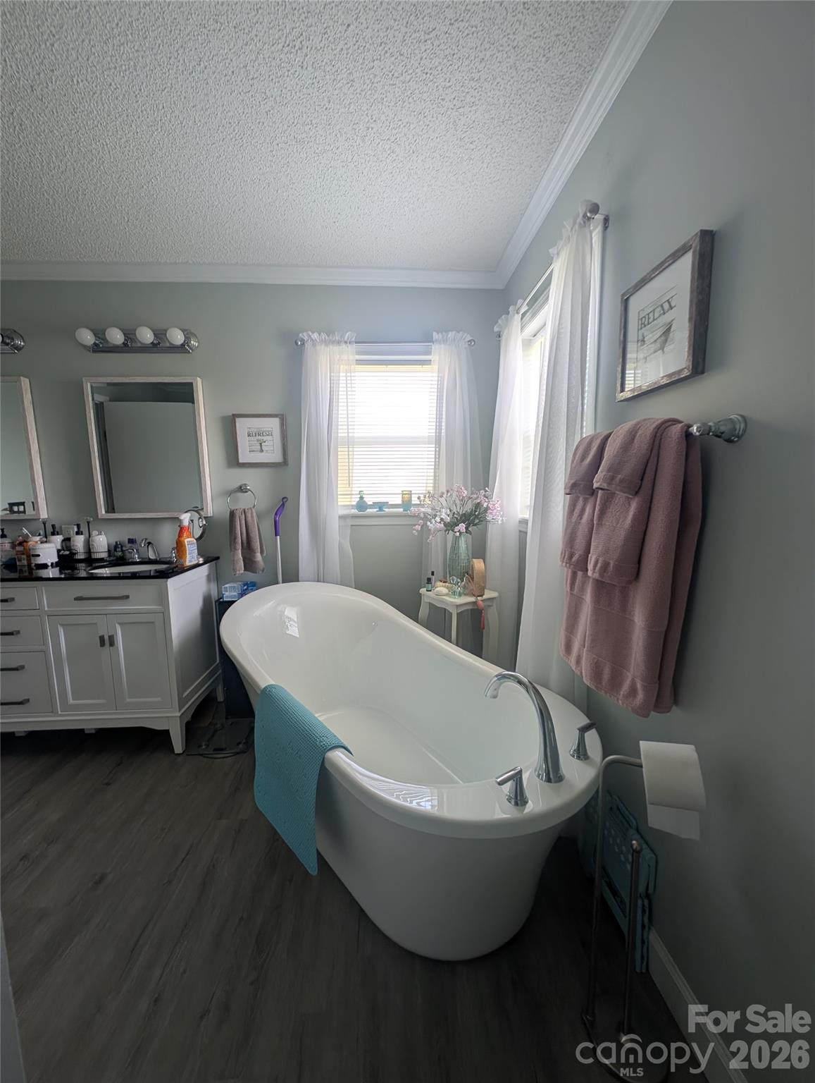 5728 Walker Way 28 Property Photo 24