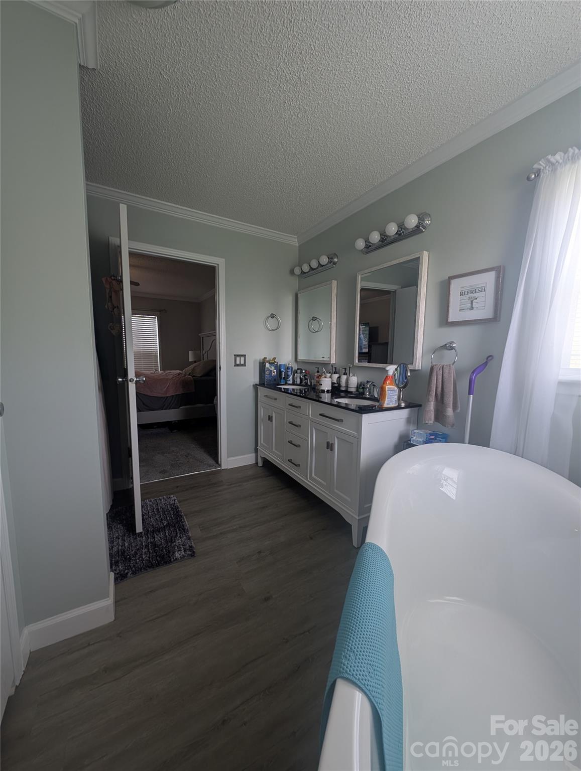 5728 Walker Way 28 Property Photo 25