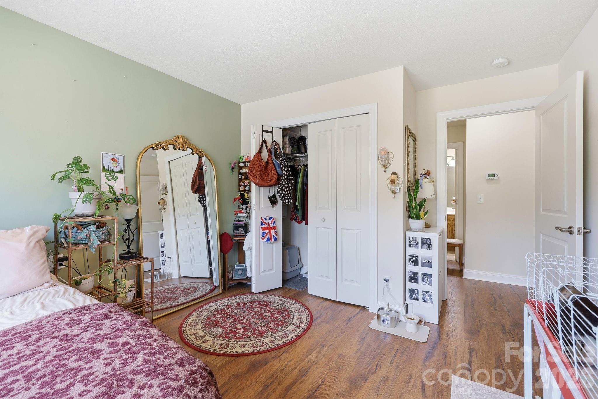 123 Foxden Drive 202 Property Photo 18