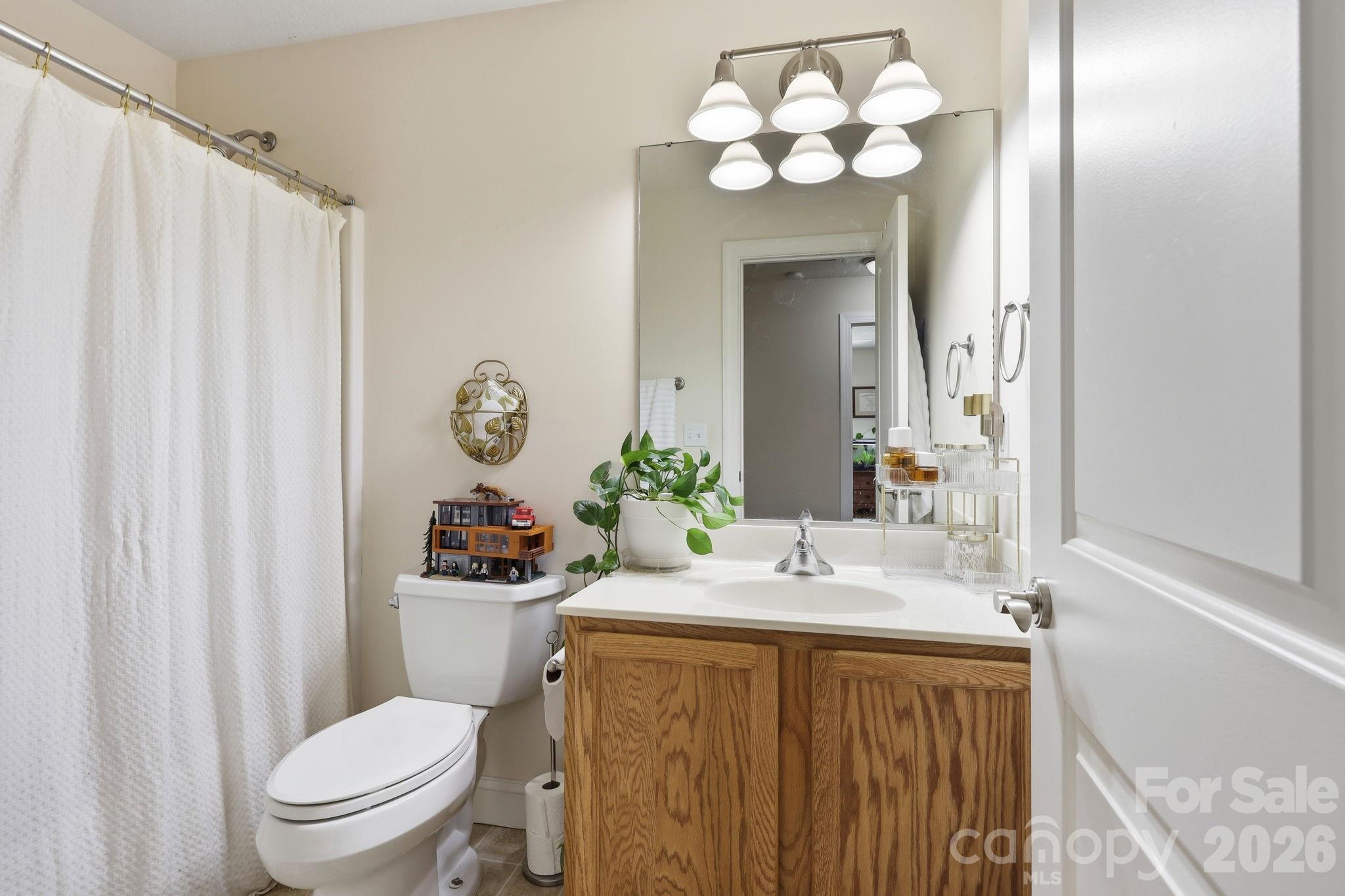 123 Foxden Drive 202 Property Photo 19