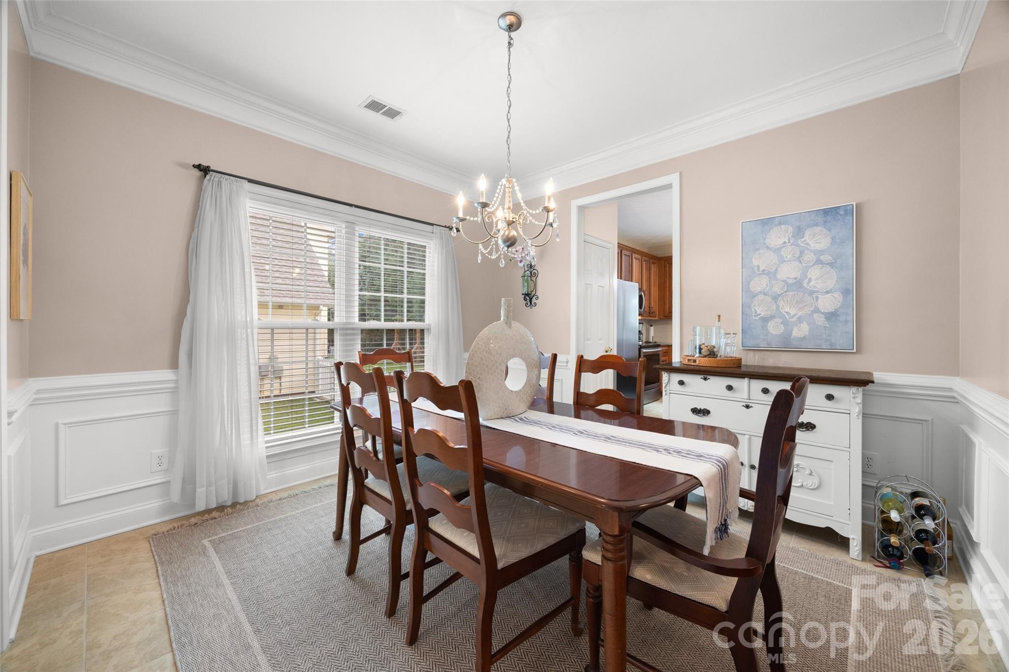 3339 Kingshire Way Property Photo 10