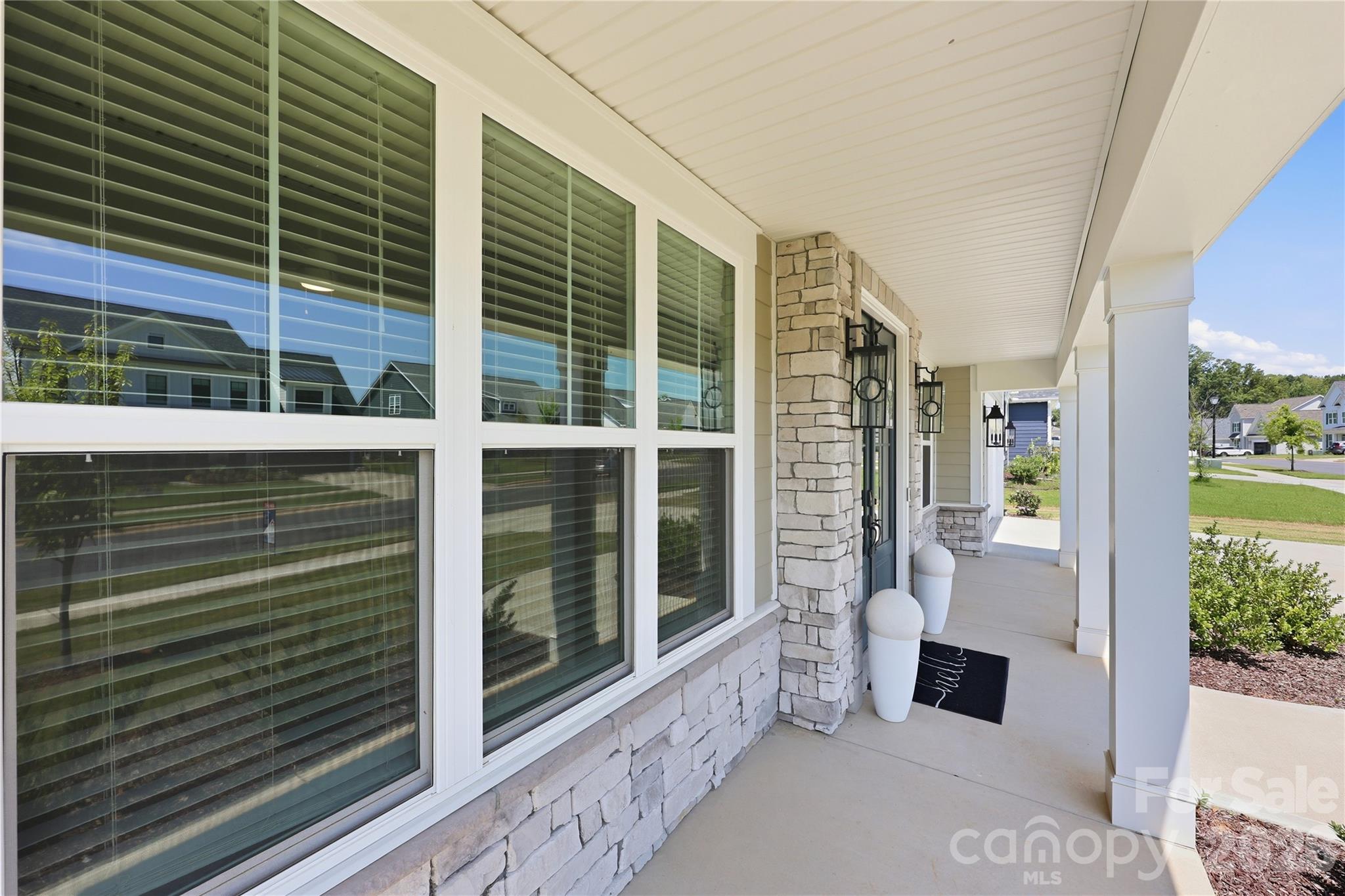 444 Lucky Drive Property Photo 5