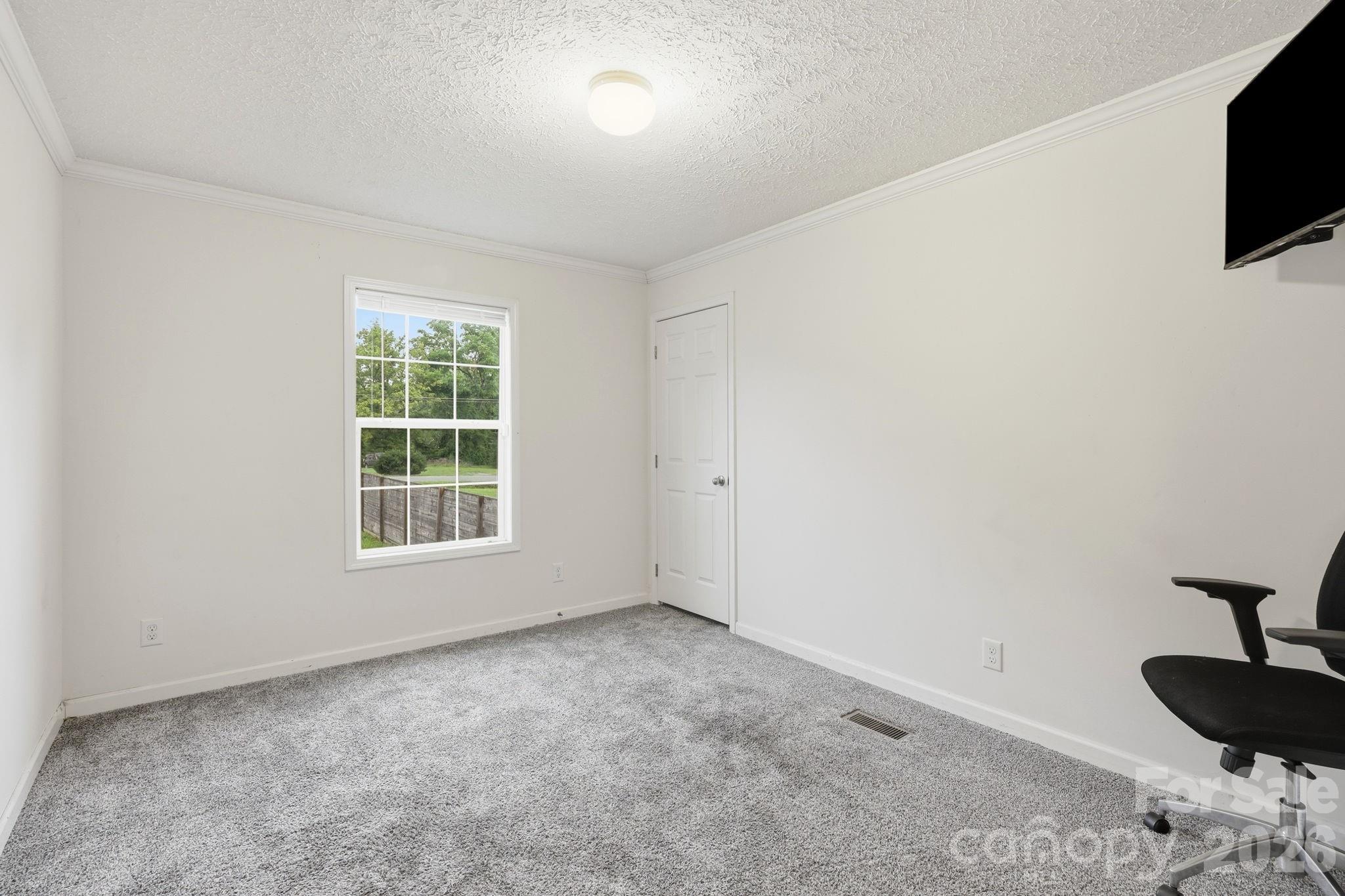 417 Glover Street Property Photo 23