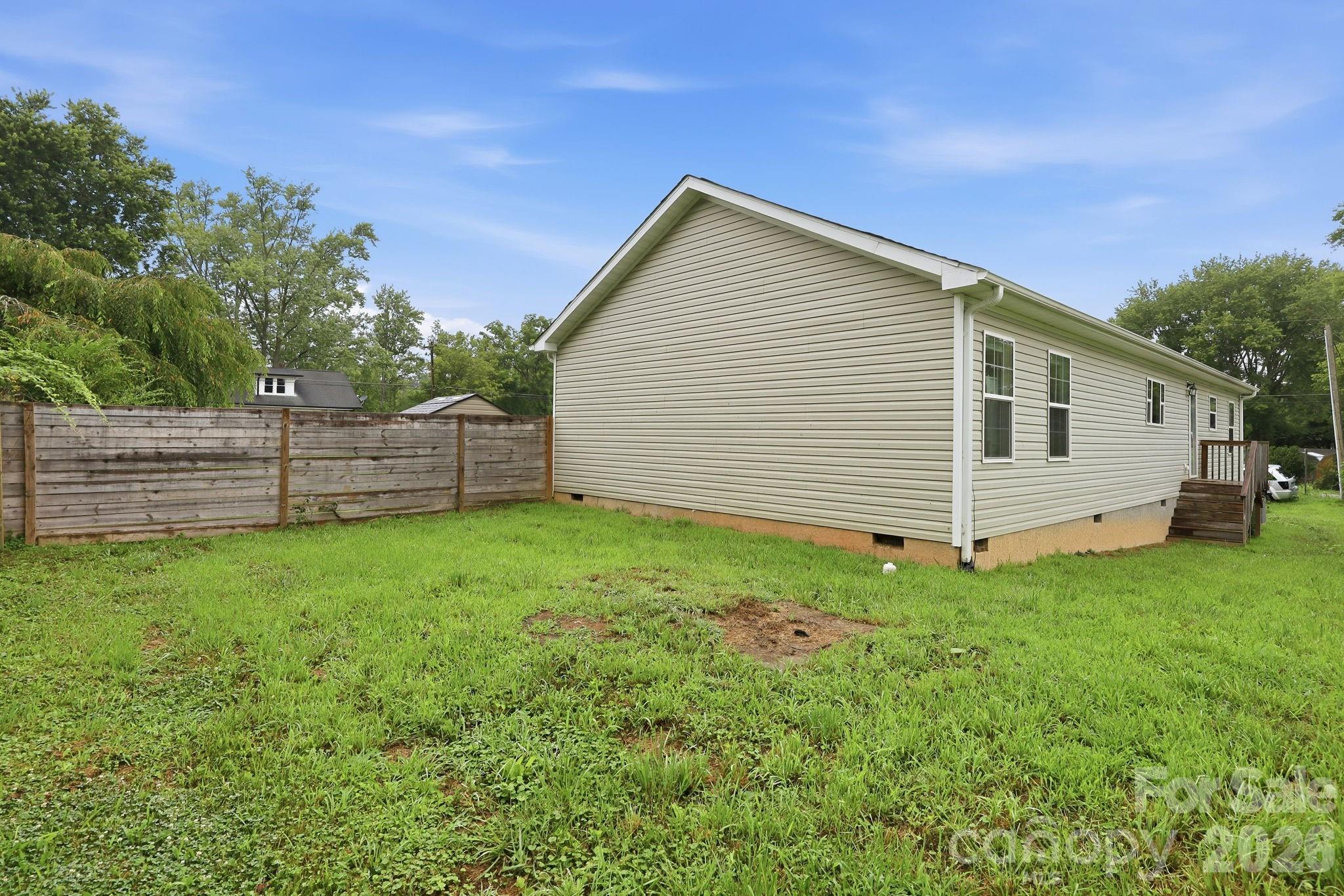 417 Glover Street Property Photo 31