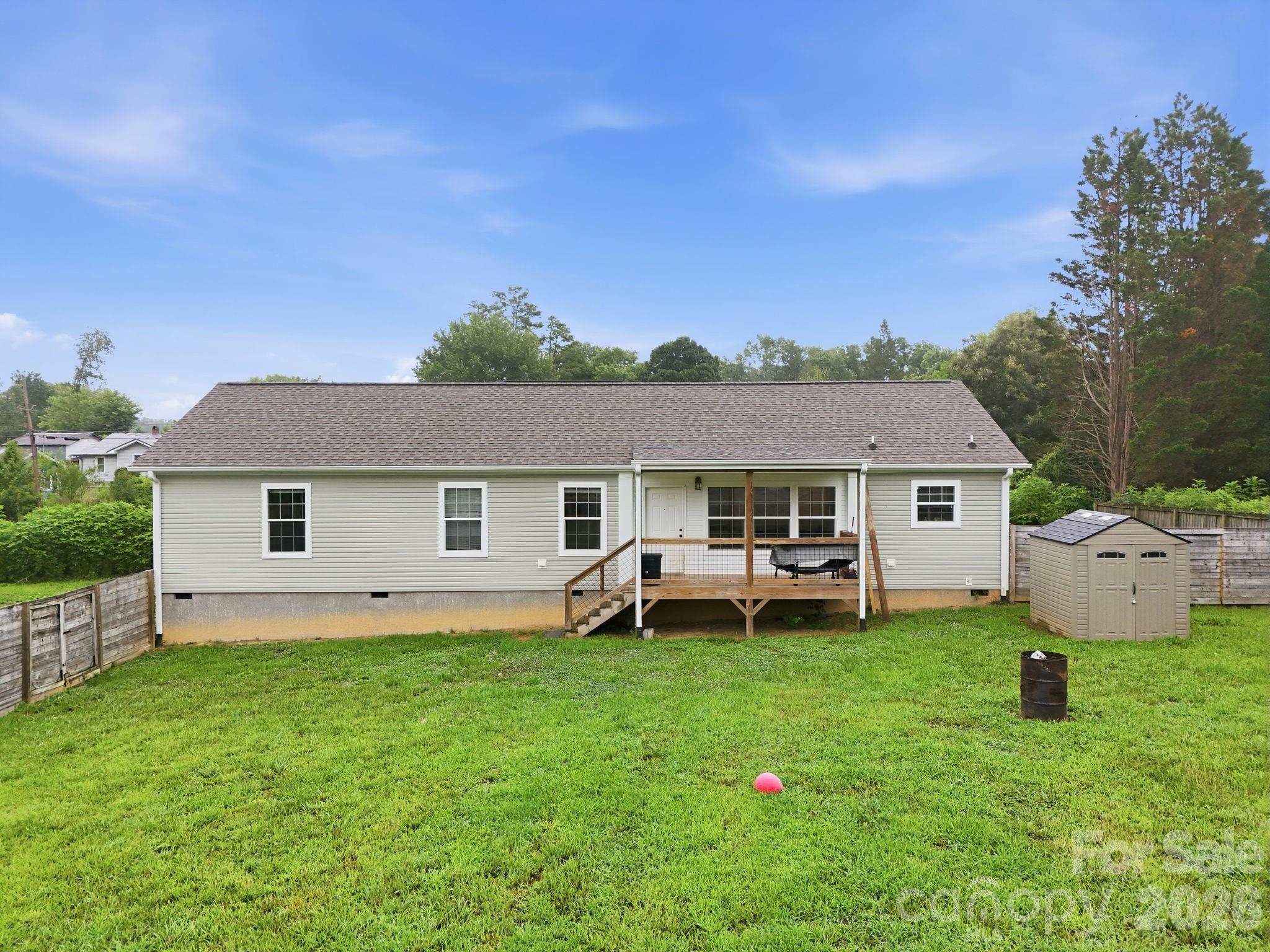 417 Glover Street Property Photo 32