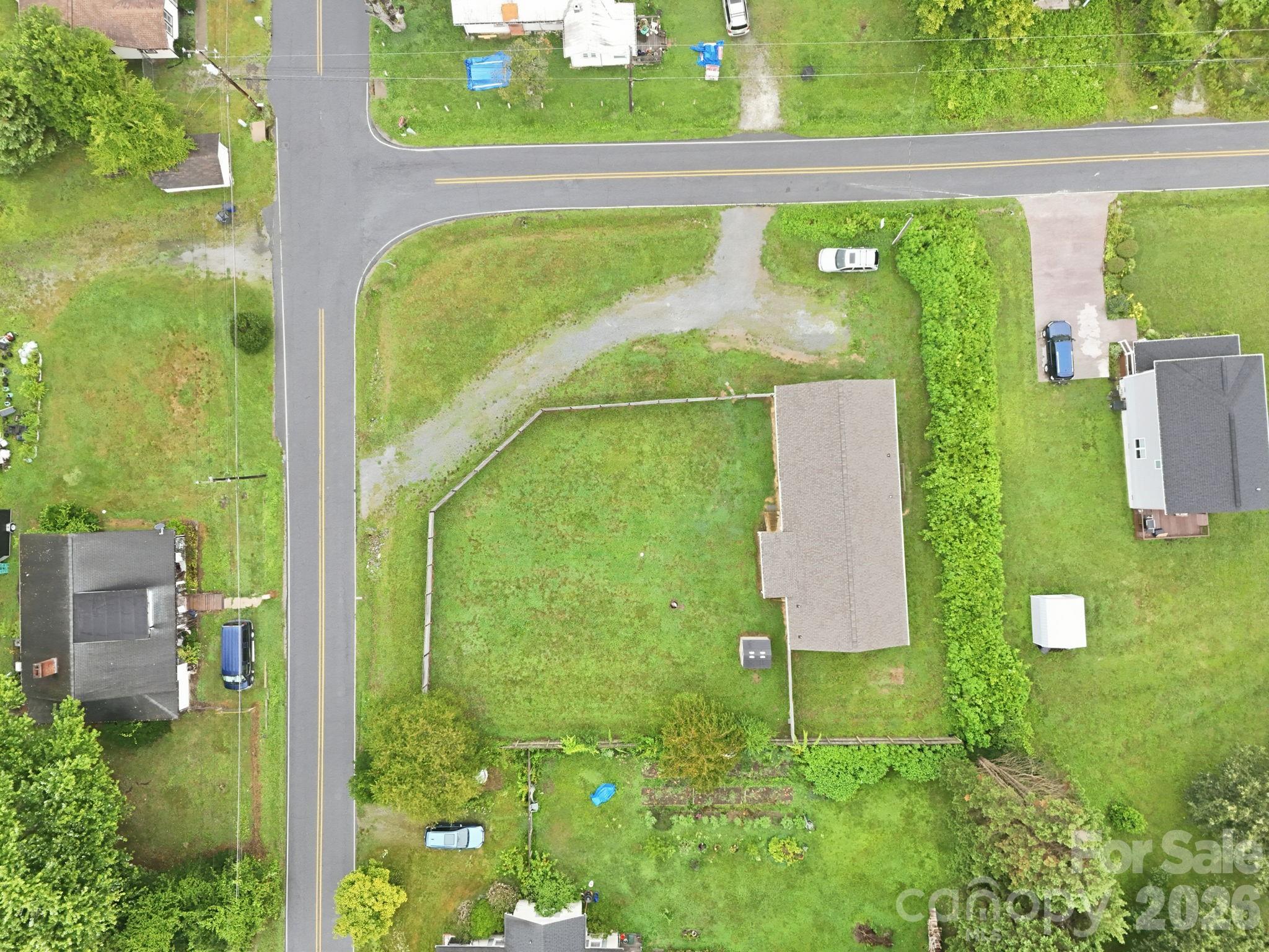 417 Glover Street Property Photo 33