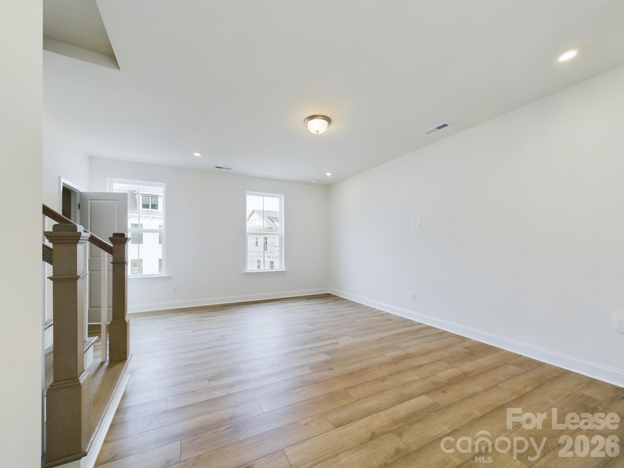 4211 Alexander View Drive Property Photo 12
