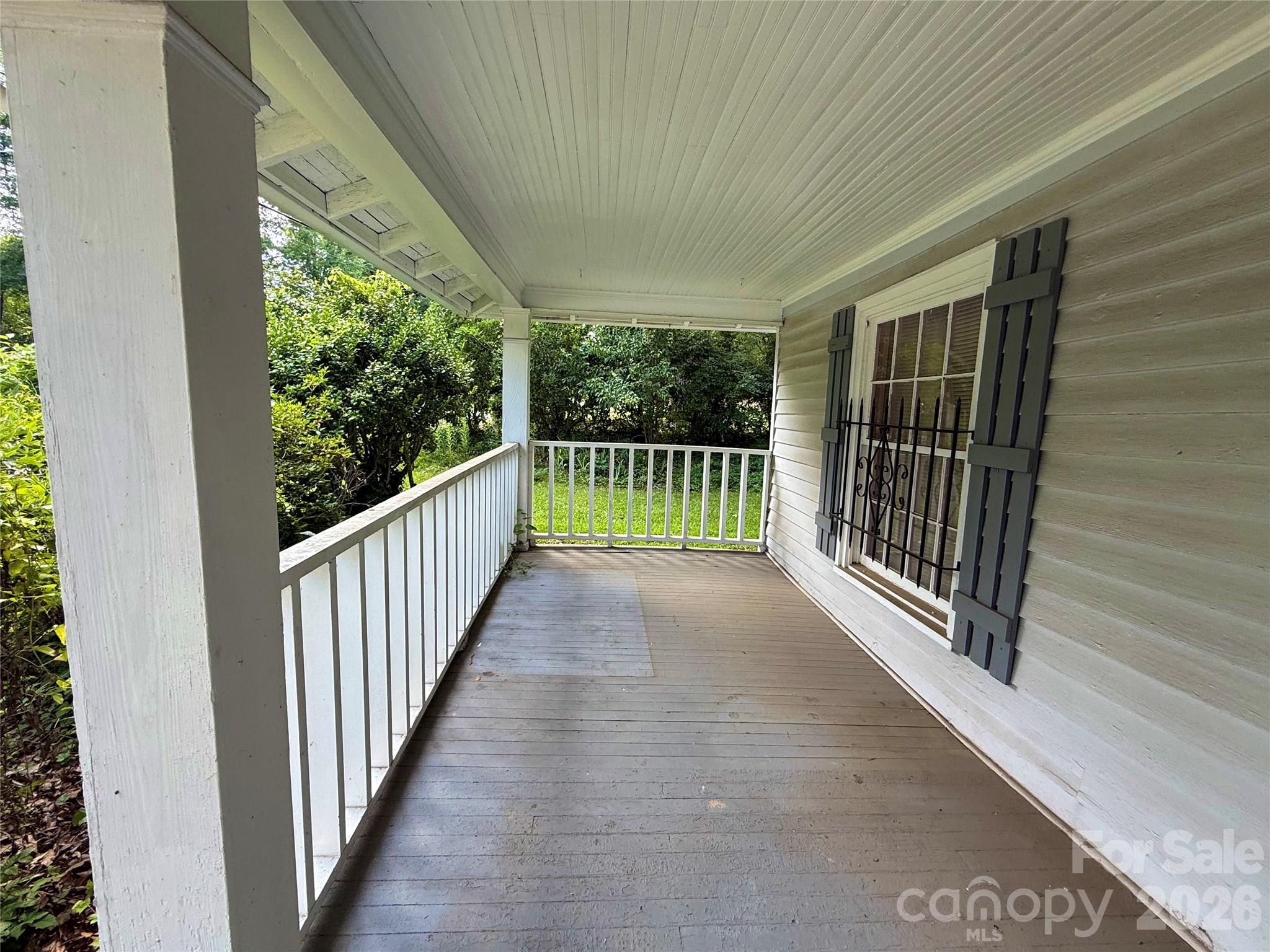 508 Chesterfield Avenue Property Photo 4